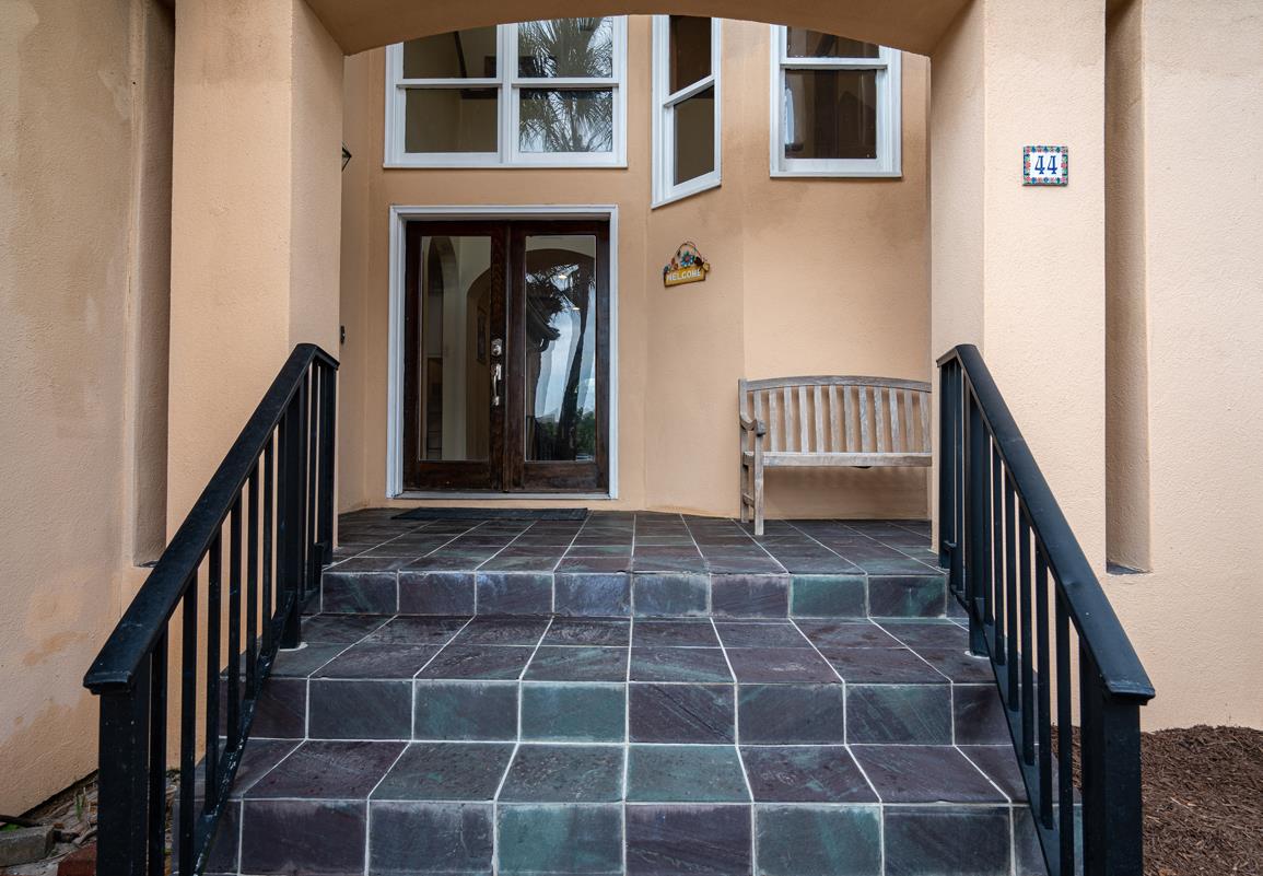 Casa de Mediterranean 8