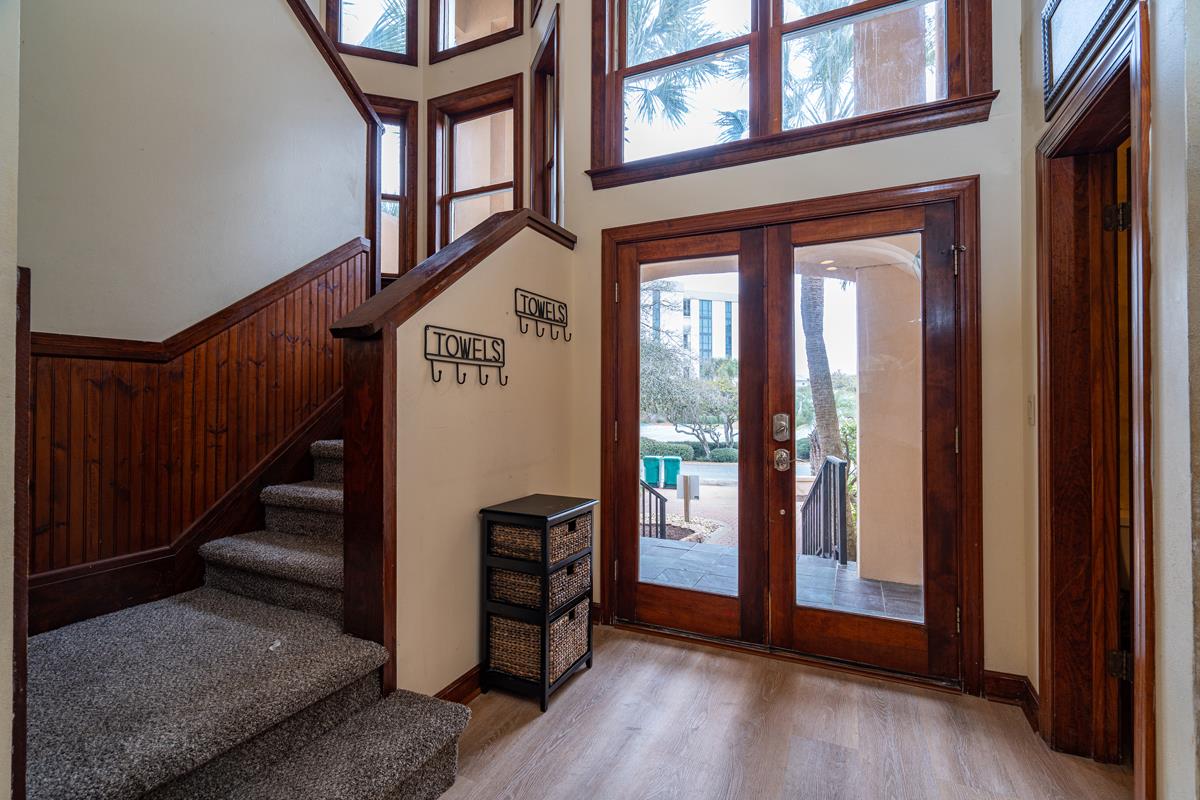 Casa de Mediterranean 9