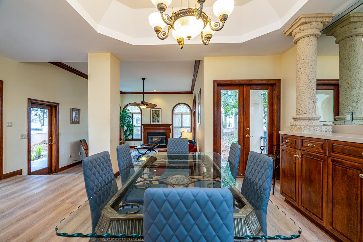 Casa de Mediterranean 13