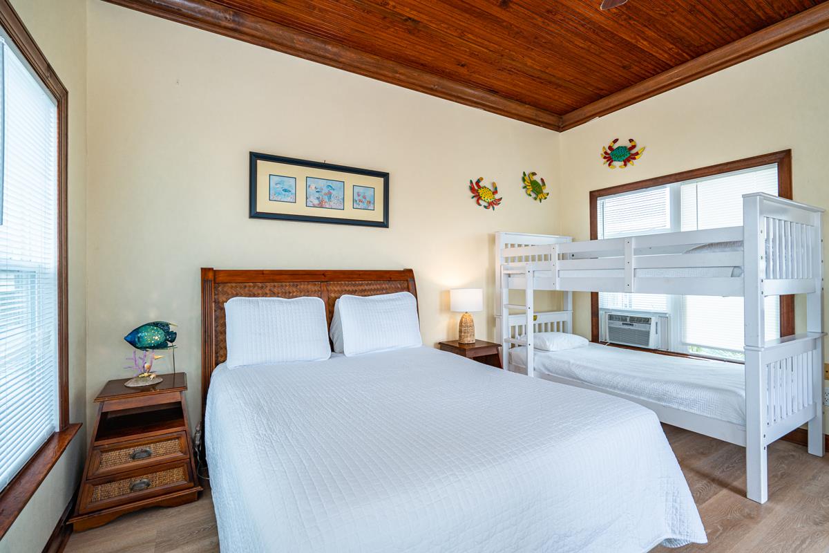 Casa de Mediterranean 44