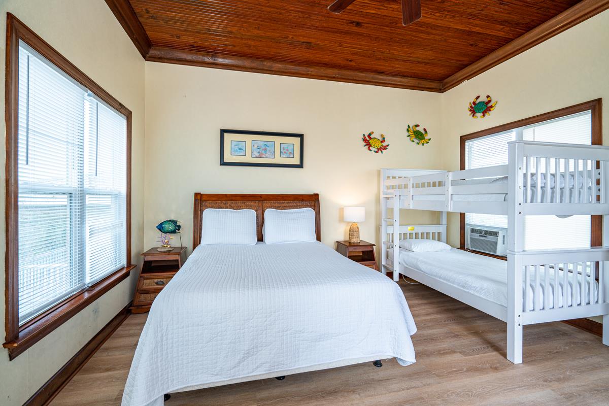 Casa de Mediterranean 45