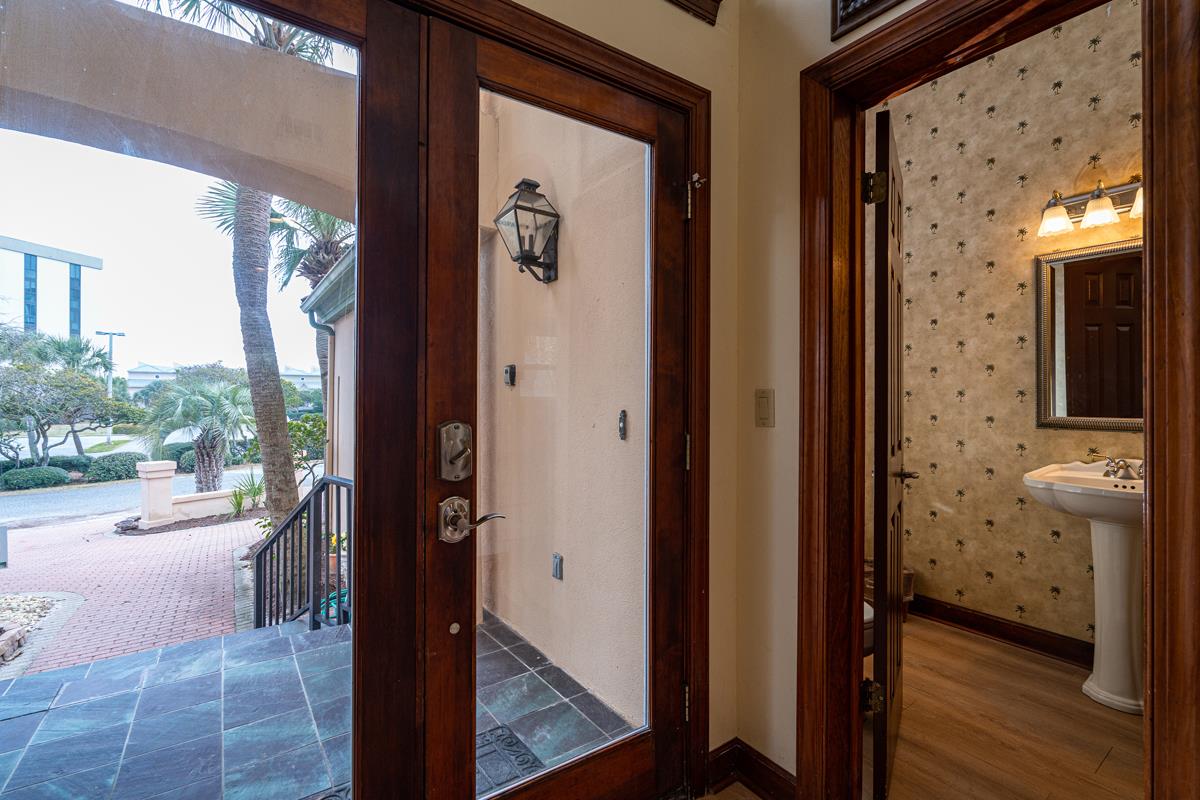 Casa de Mediterranean 50