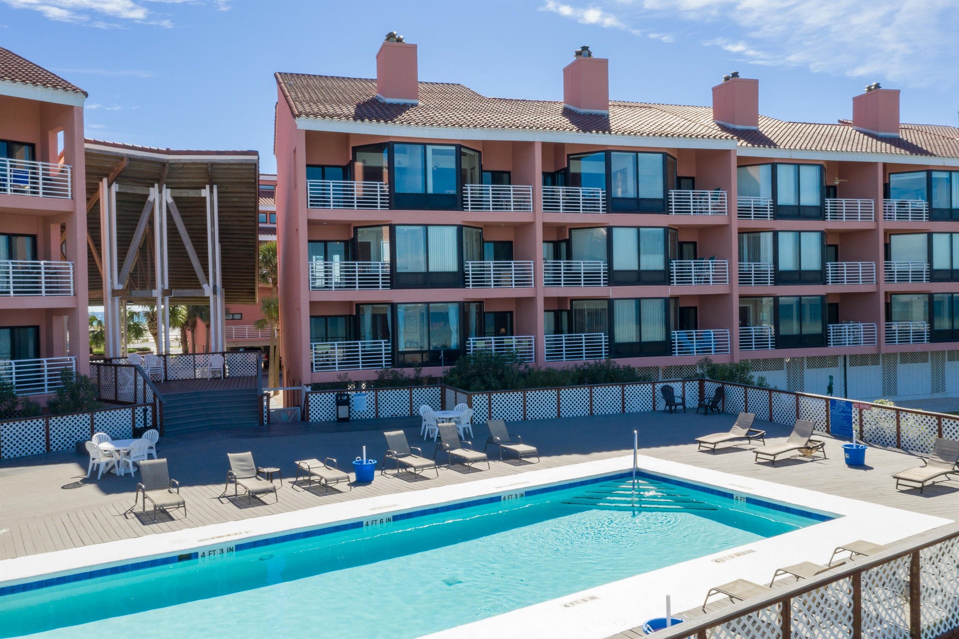 Palm Beach Club 217 4