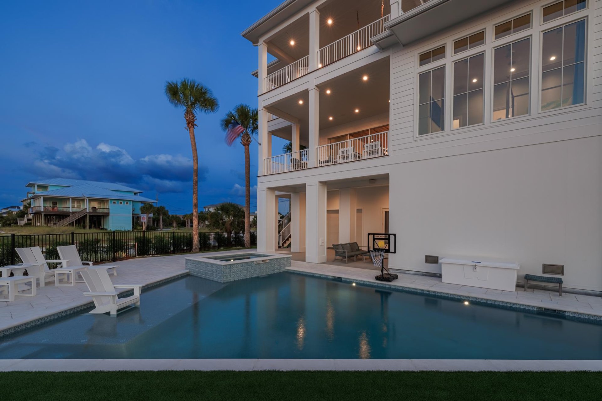Photo inspiration: Gallery Detail: Luxury Sound View Escape With Private Pool Hot Tub And