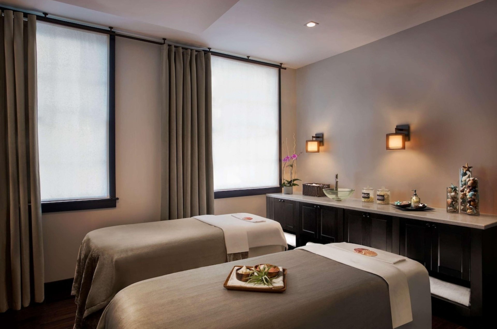 Two spa beds in the spa at Casa Marina