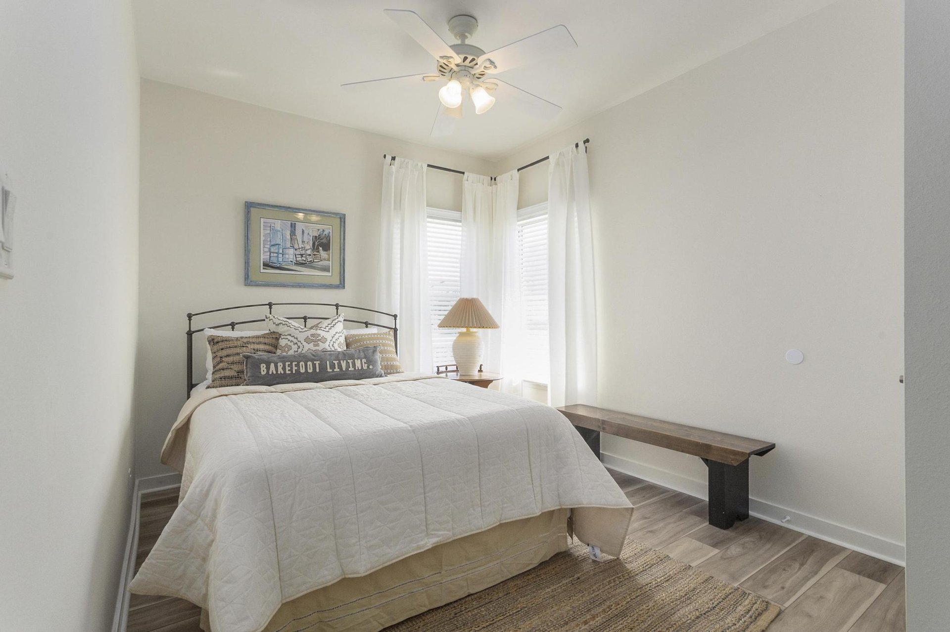 Via De Luna 1004  The Roost 20