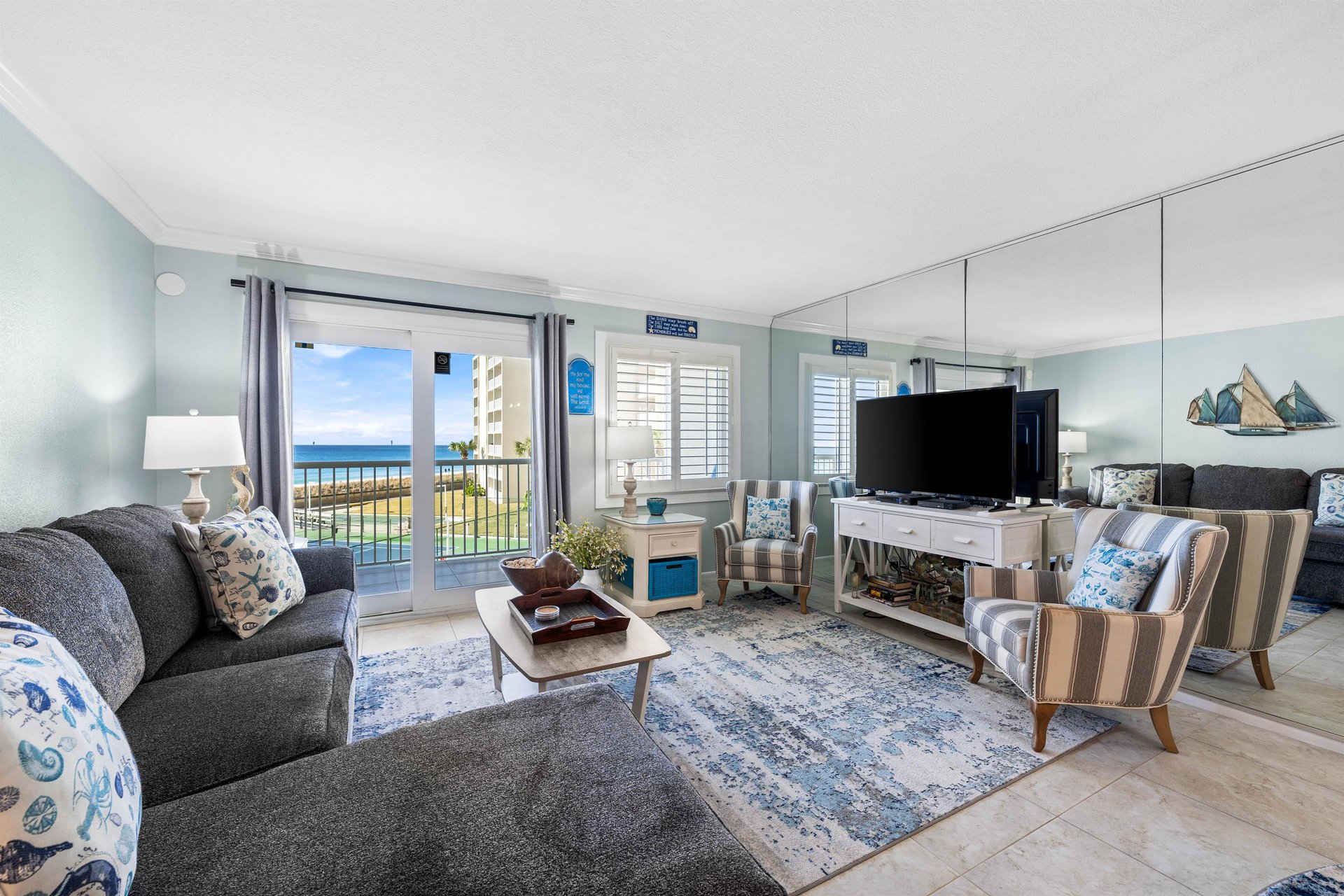 Holiday Surf and Racquet Unit 316 10