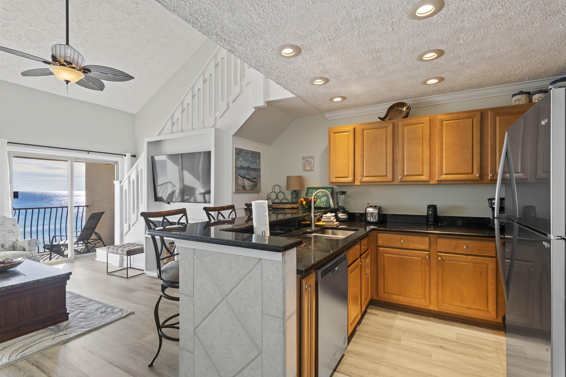 Coral Reef Club 47 8