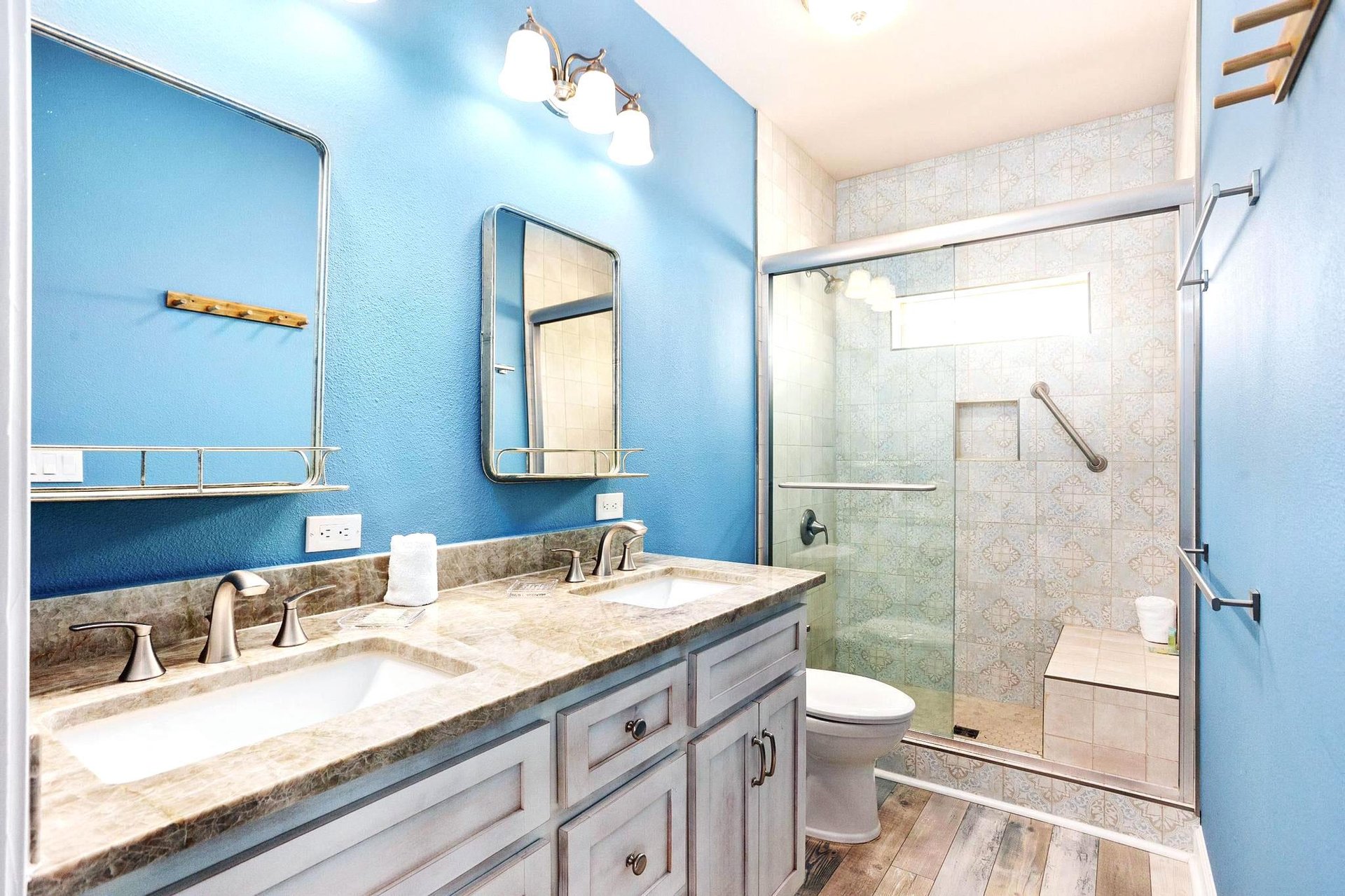 Ariola 1208  The Sandcastle 19