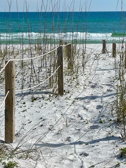 Ariola 1208  The Sandcastle 45