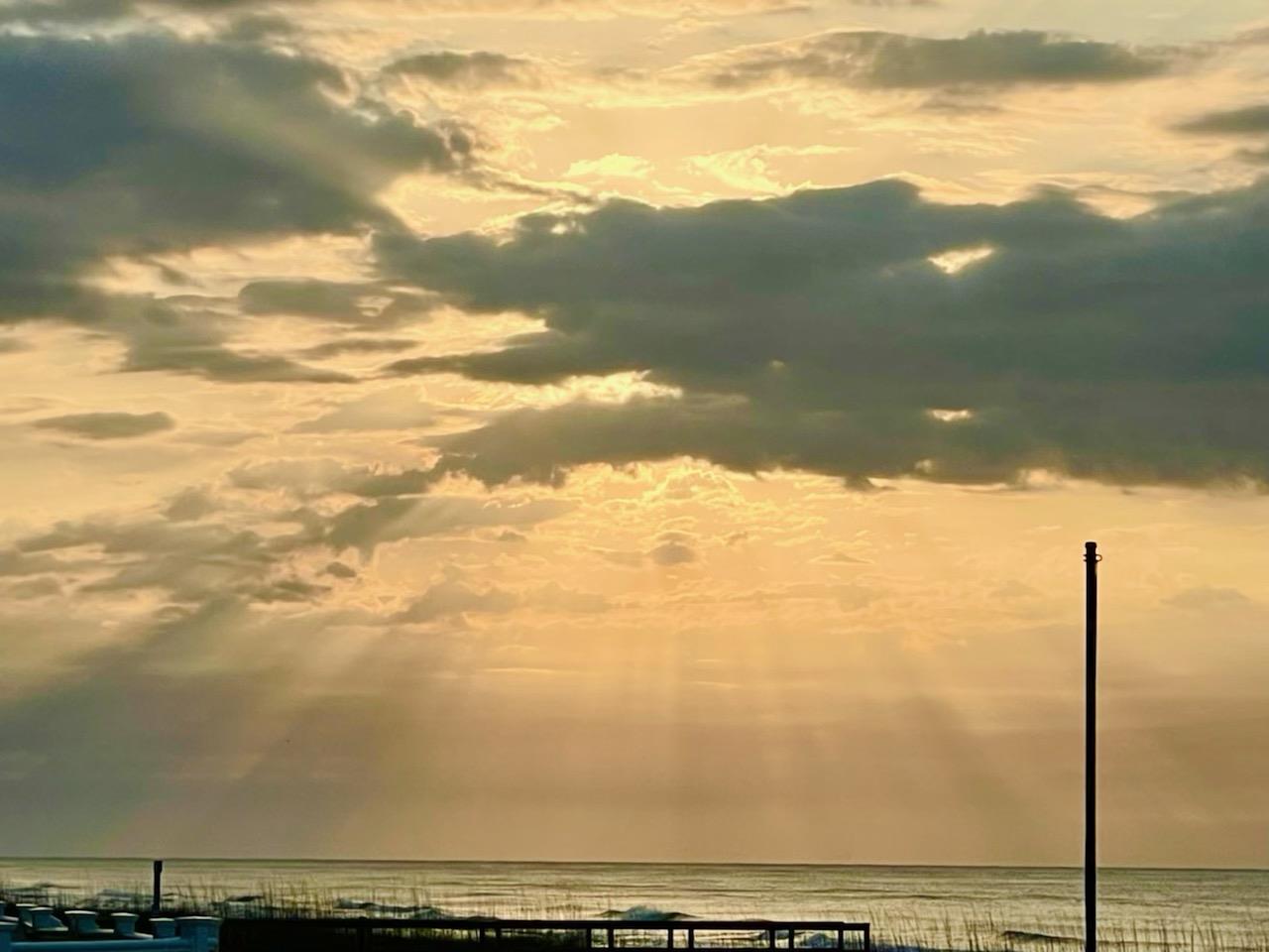 Ariola 1208  The Sandcastle 46