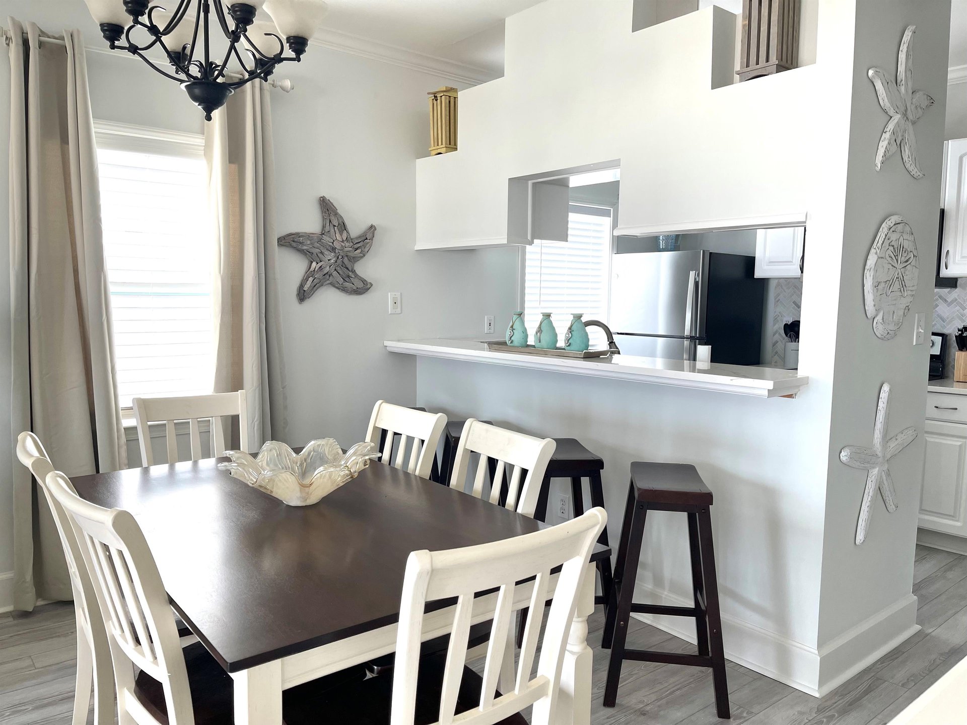 Hypnautic West  Pet Friendly 7