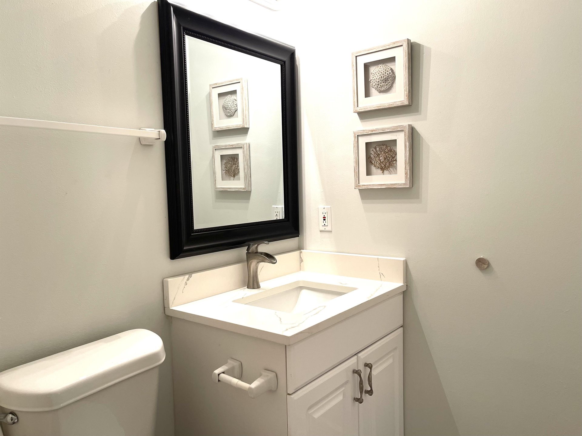 Hypnautic West  Pet Friendly 15