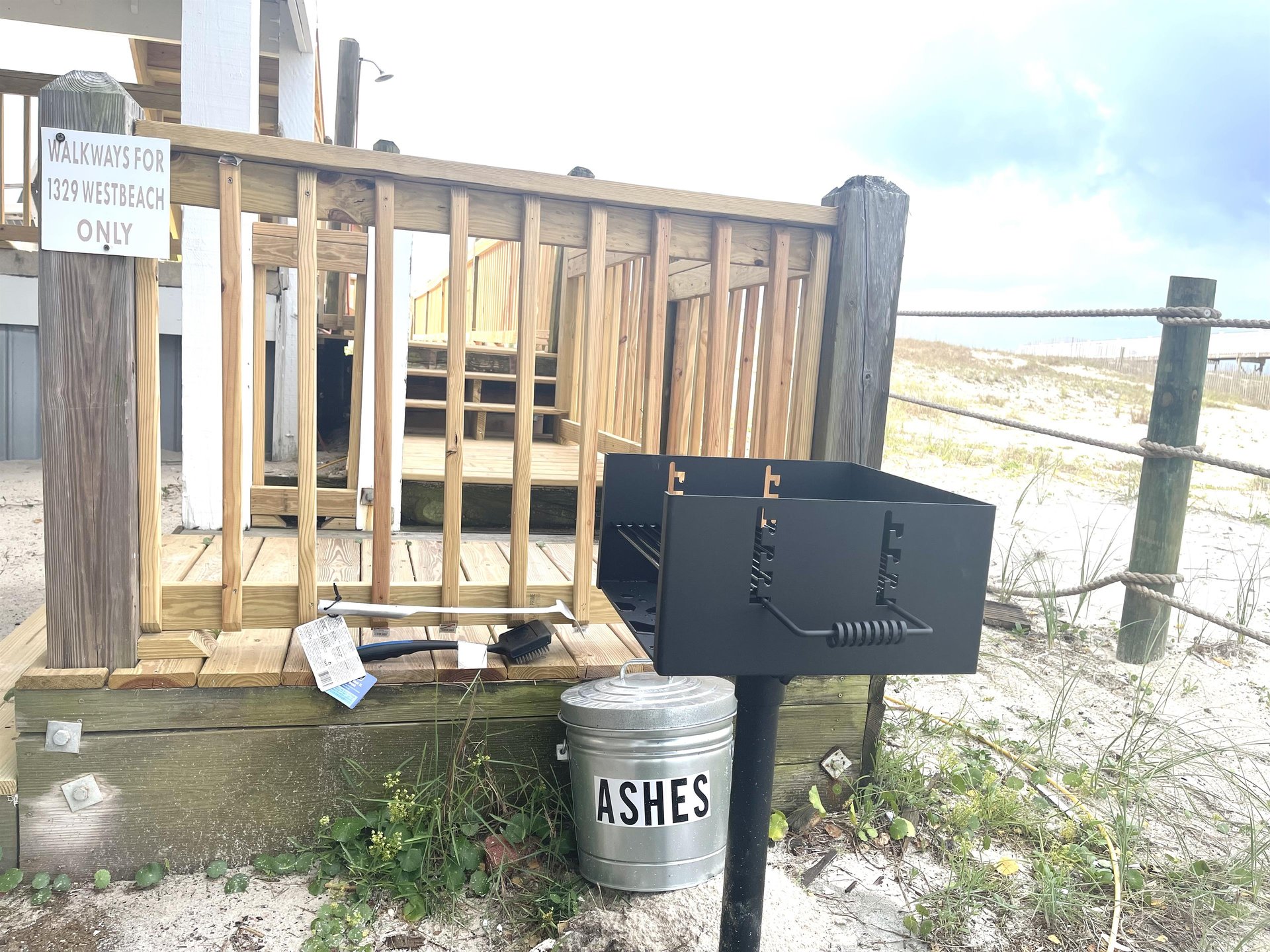 Hypnautic West  Pet Friendly 28