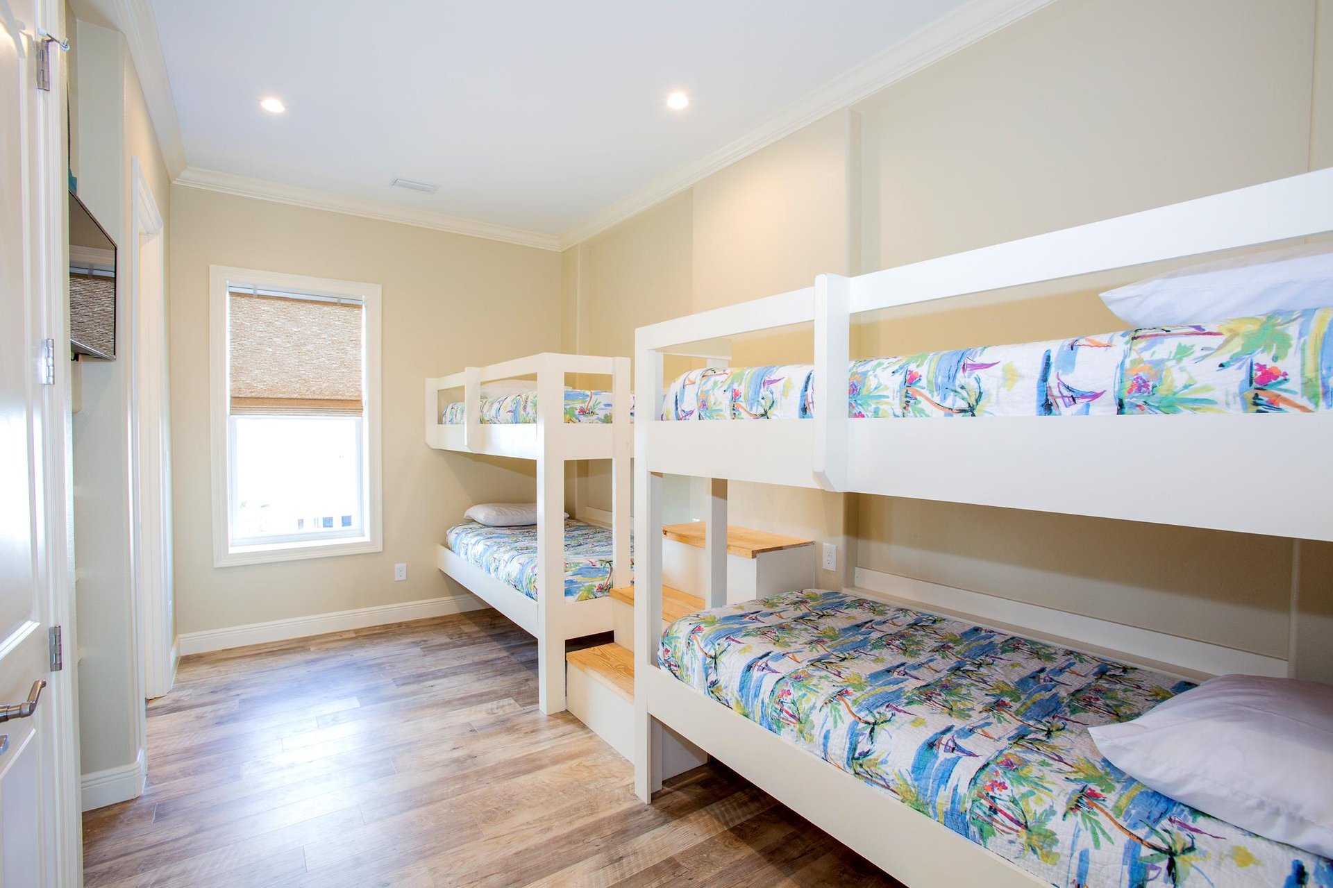 Ariola 1007  Following Seas 31