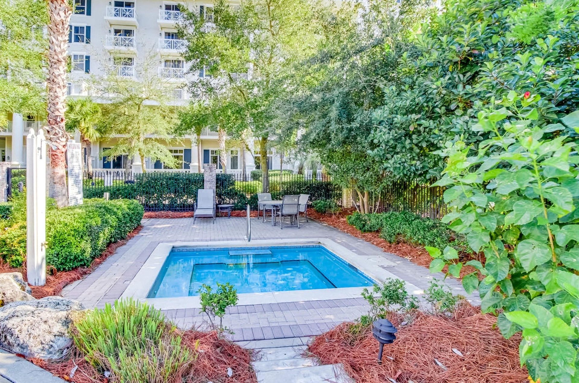 The outdoor hot tub at Elation in Miramar Beach, Florida