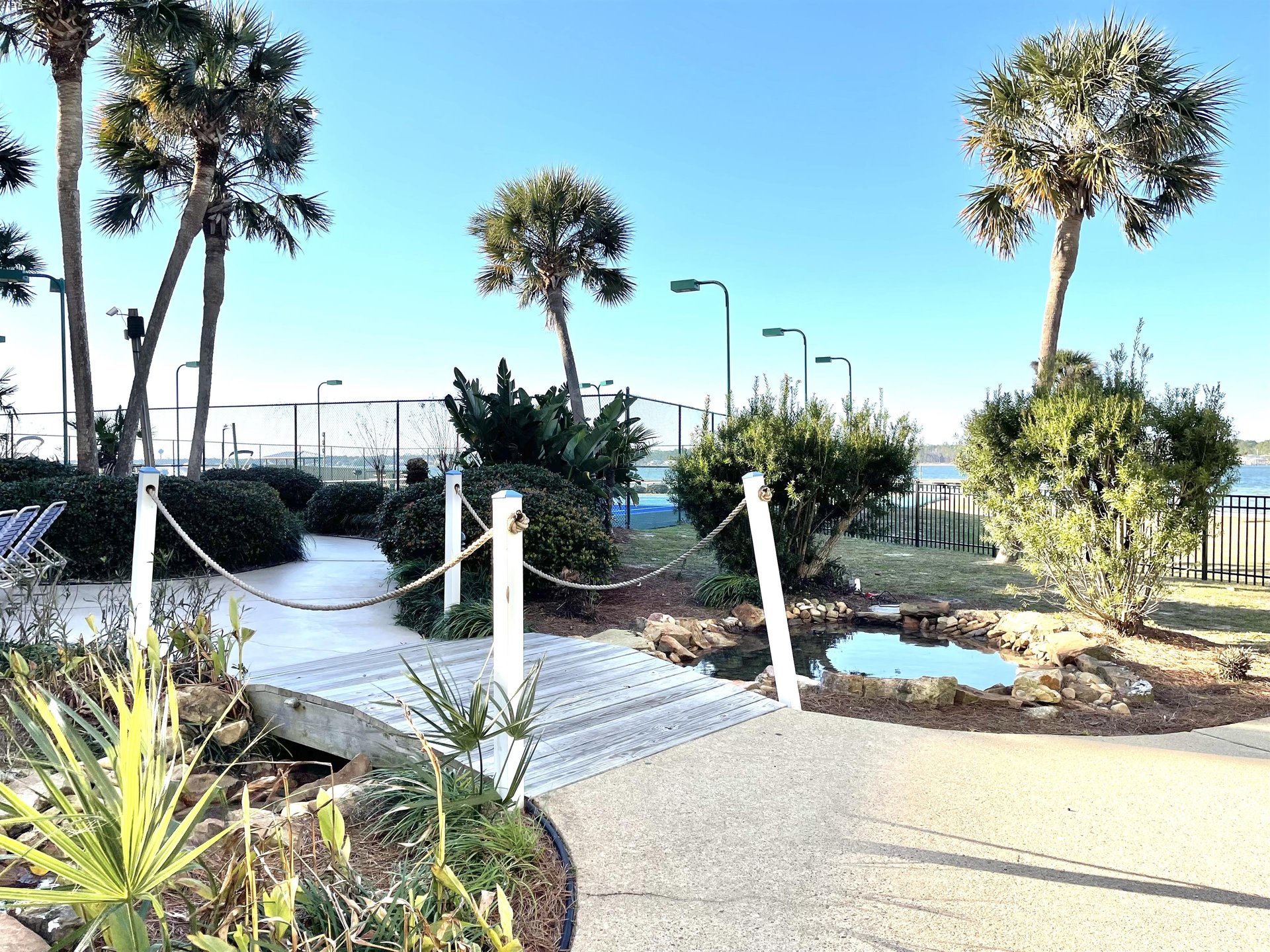 GS Surf  Racquet 301A 22