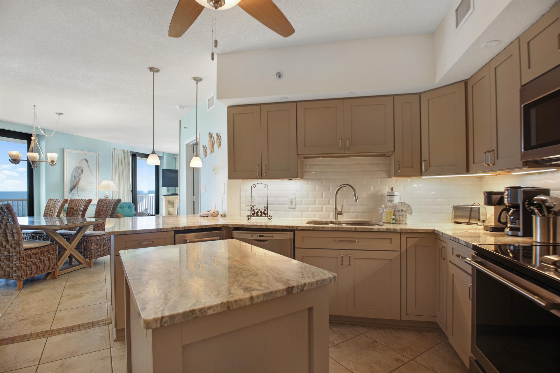 Summer House 1401A 12