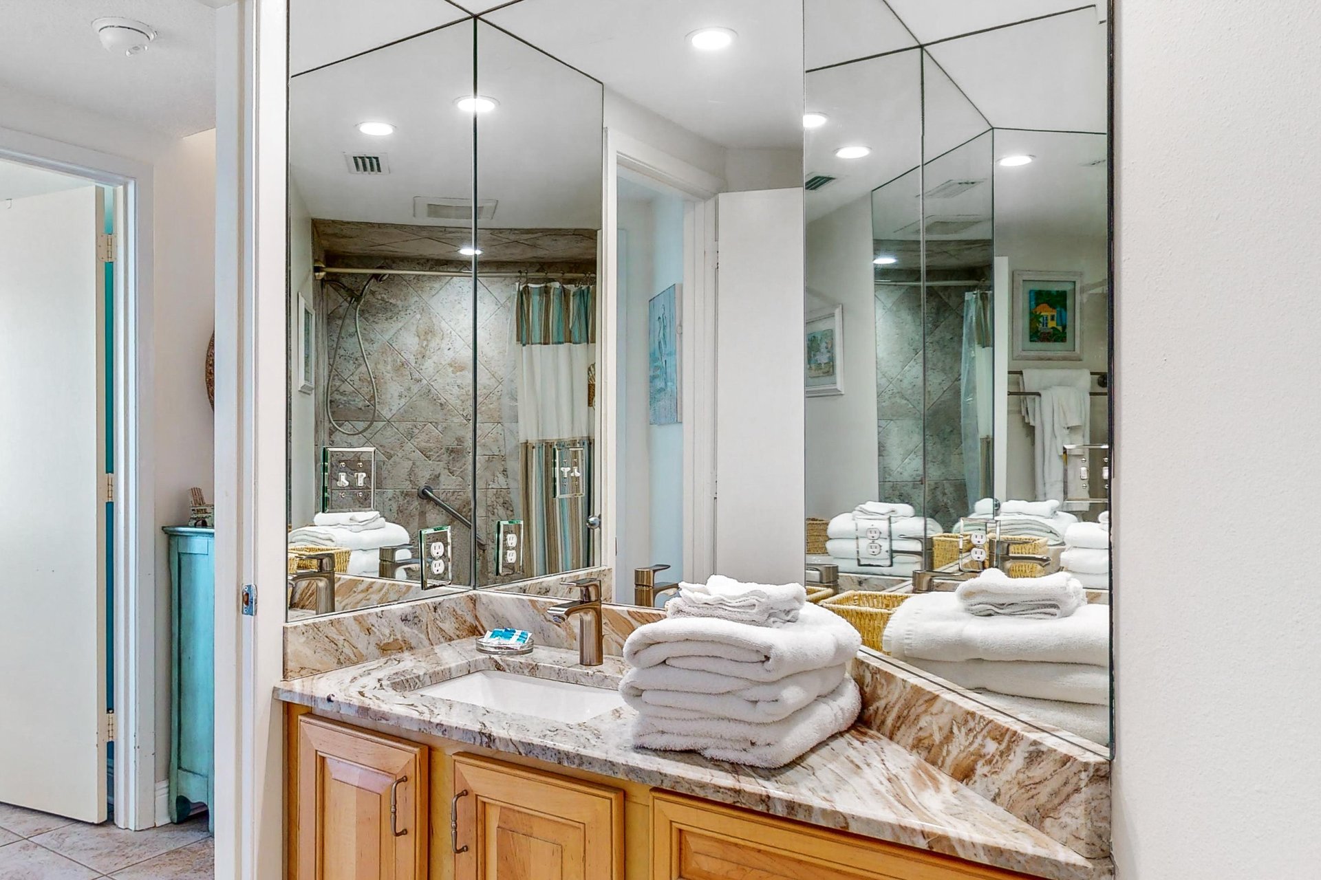 Summer House 1401A 24