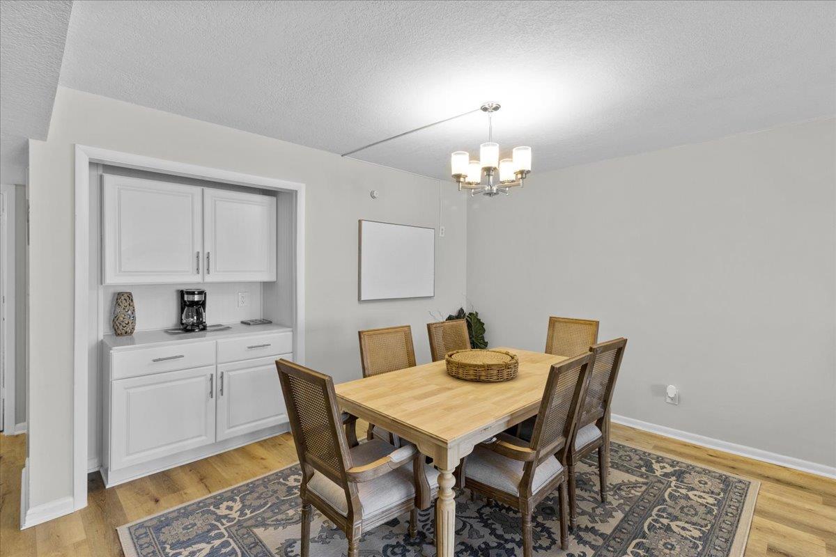 Holiday Surf and Racquet Unit 611 8