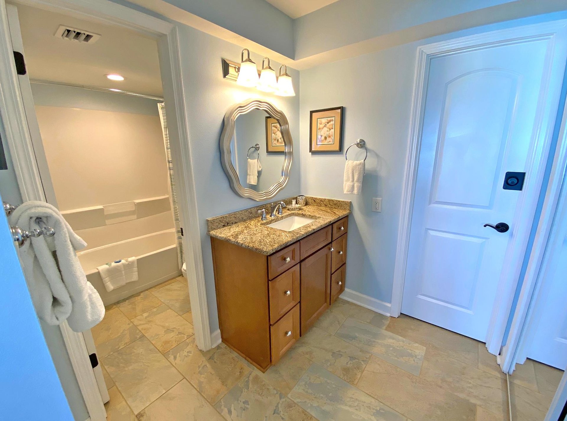 Regency Towers 404E 18