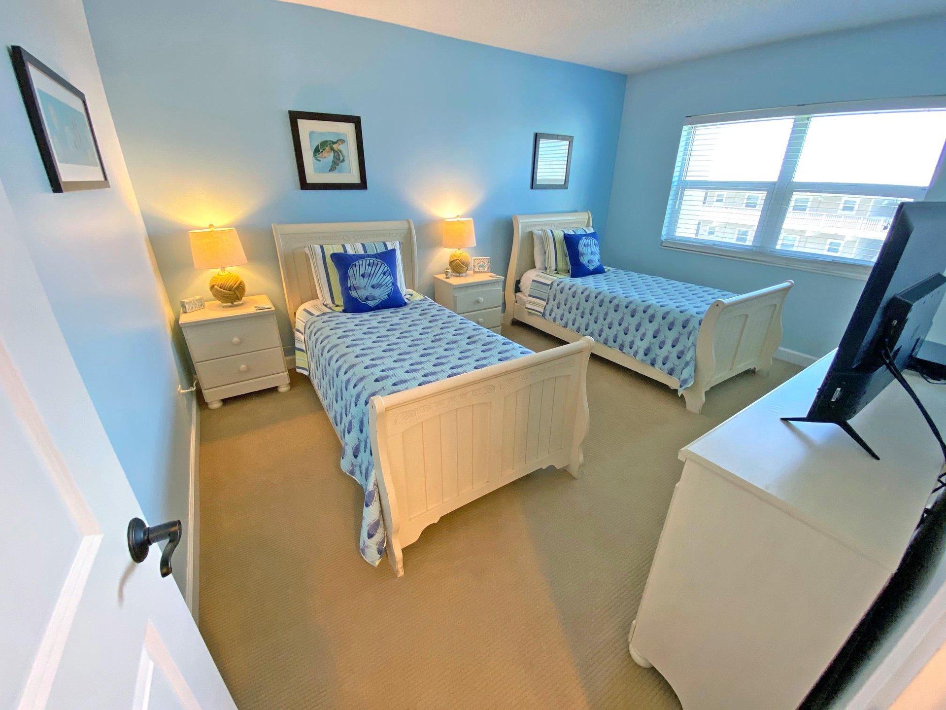 Regency Towers 404E 20