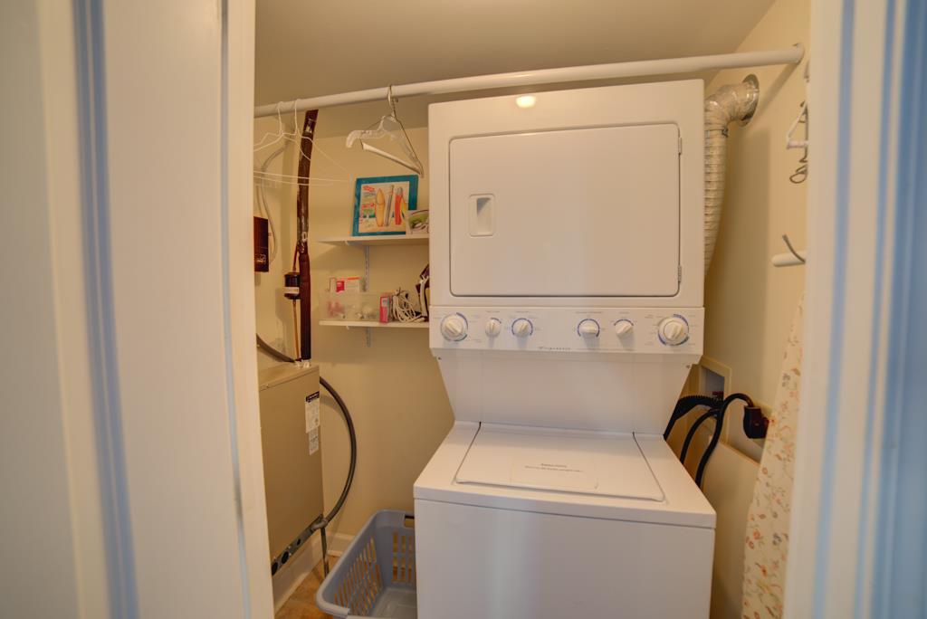 Regency Towers 404E 25