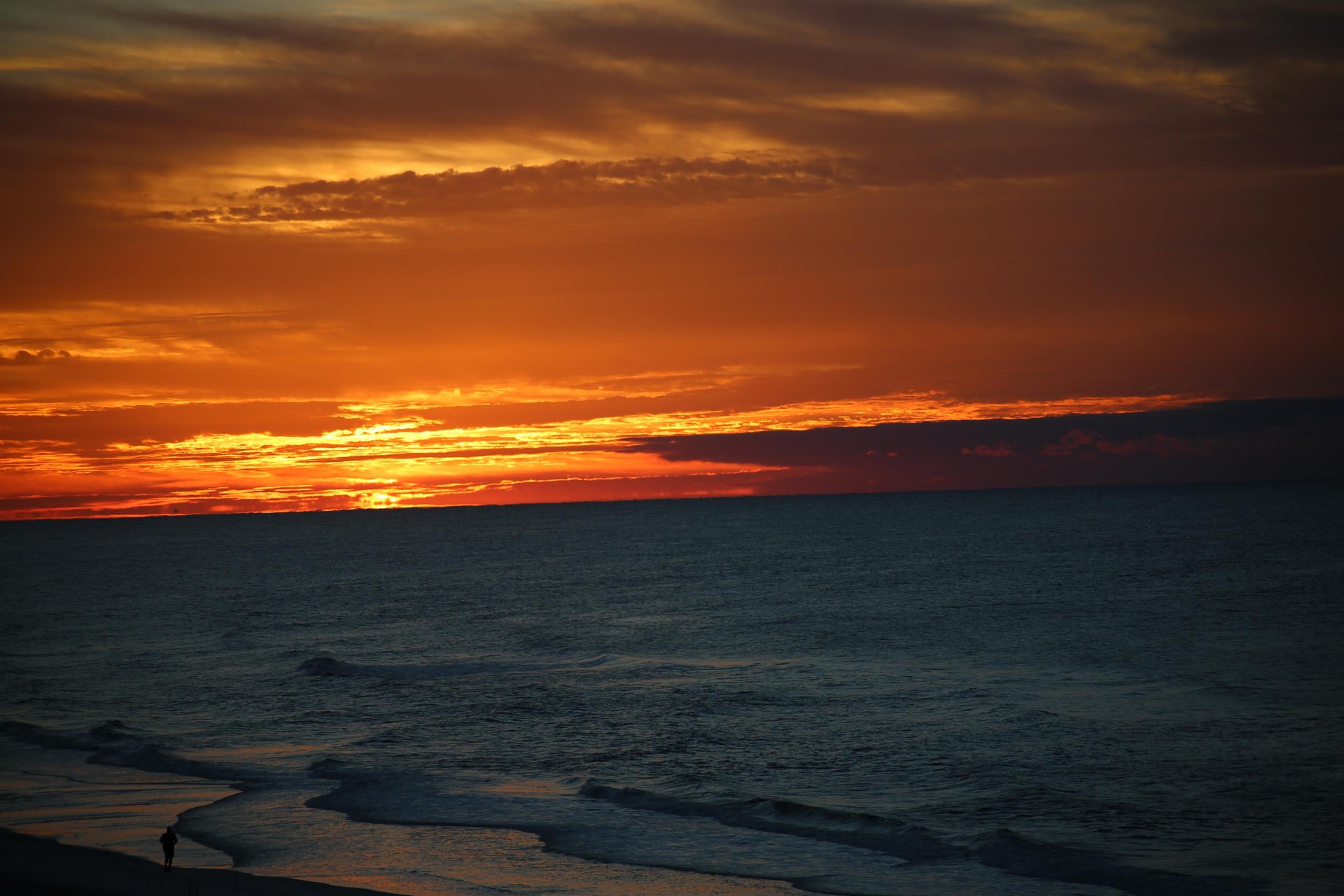 Holiday Surf and Racquet Unit 504 27