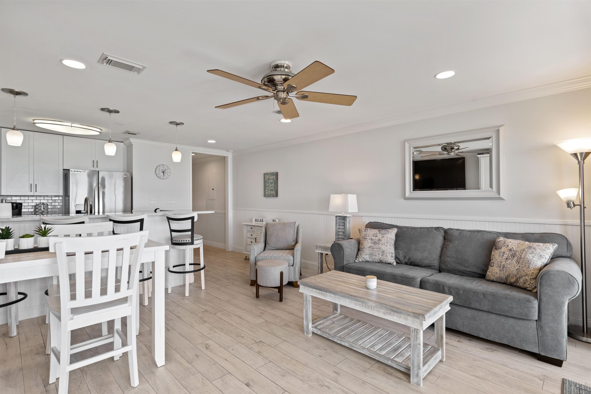 Coral Reef Club 03 4