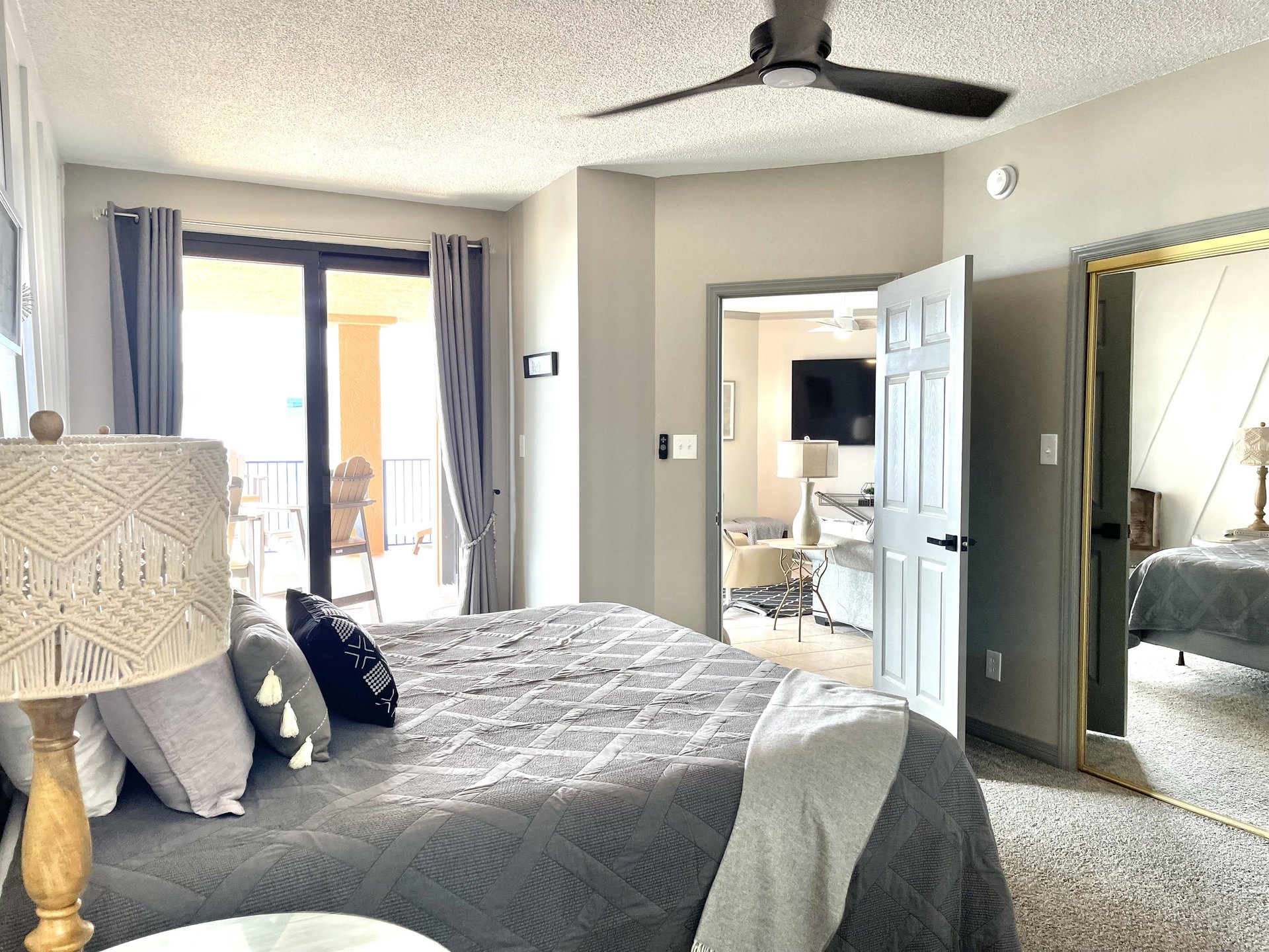 Four Seasons 804W 22