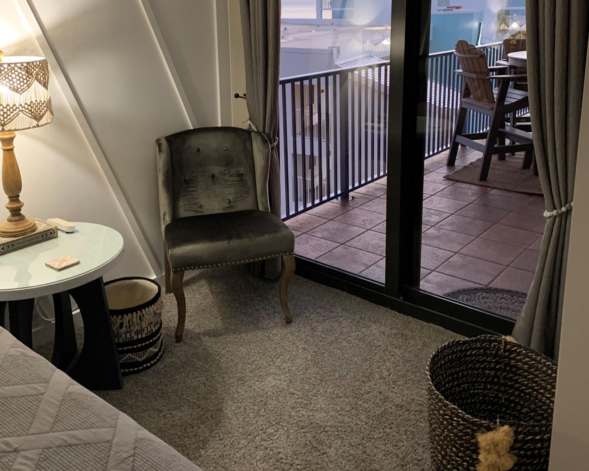 Four Seasons 804W 27