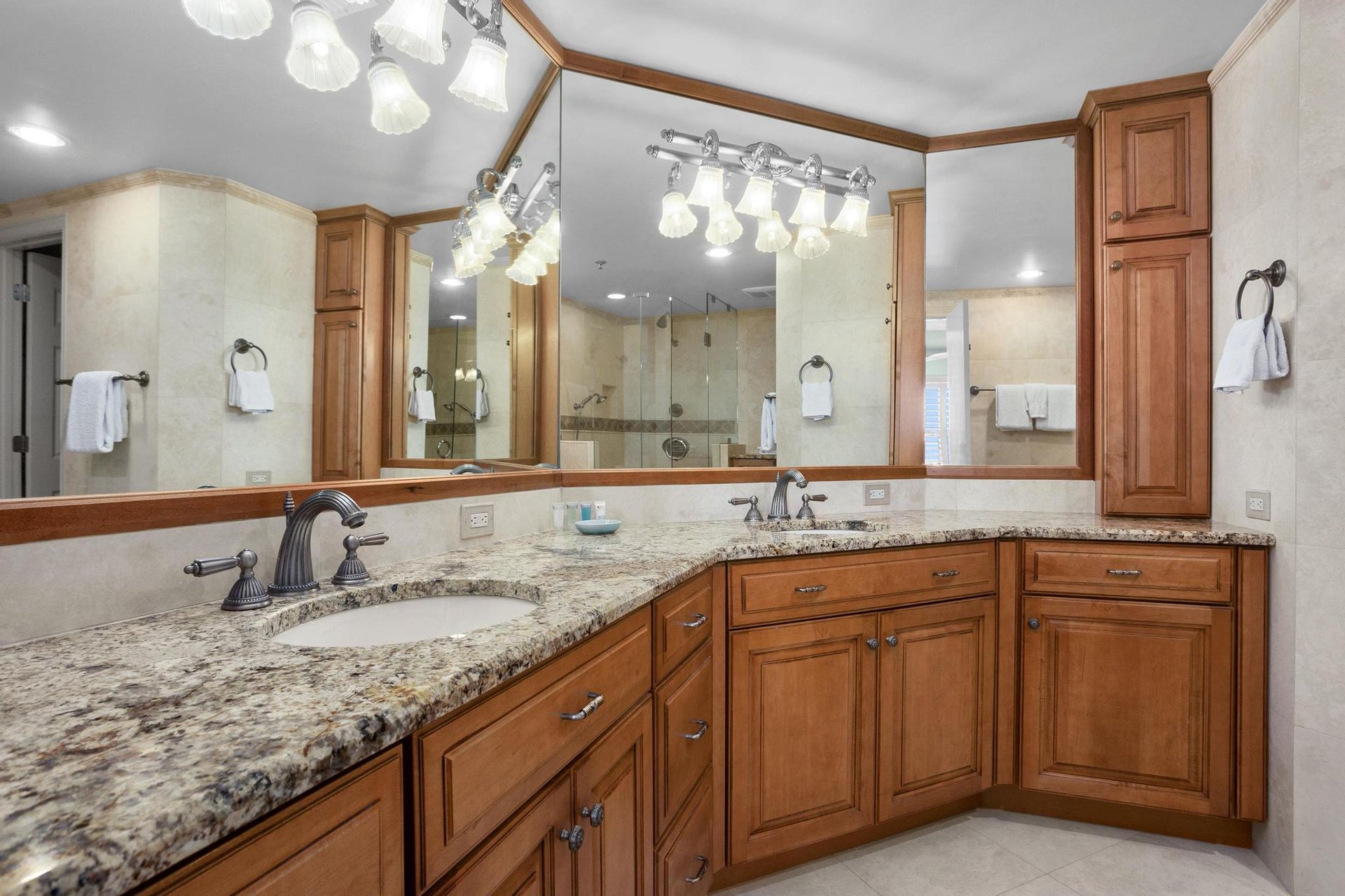 Belle Mer 304  Pescado Paradise 24