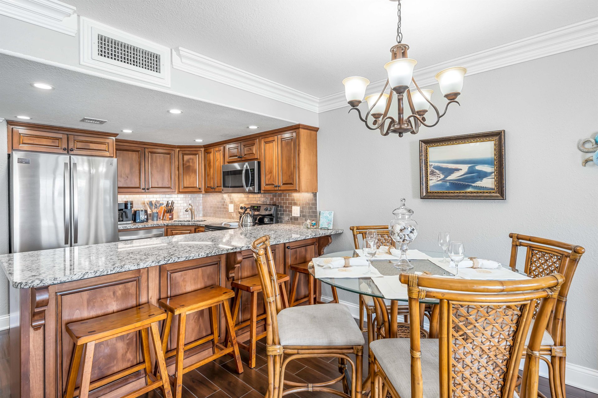 Holiday Surf and Racquet Unit 506 13