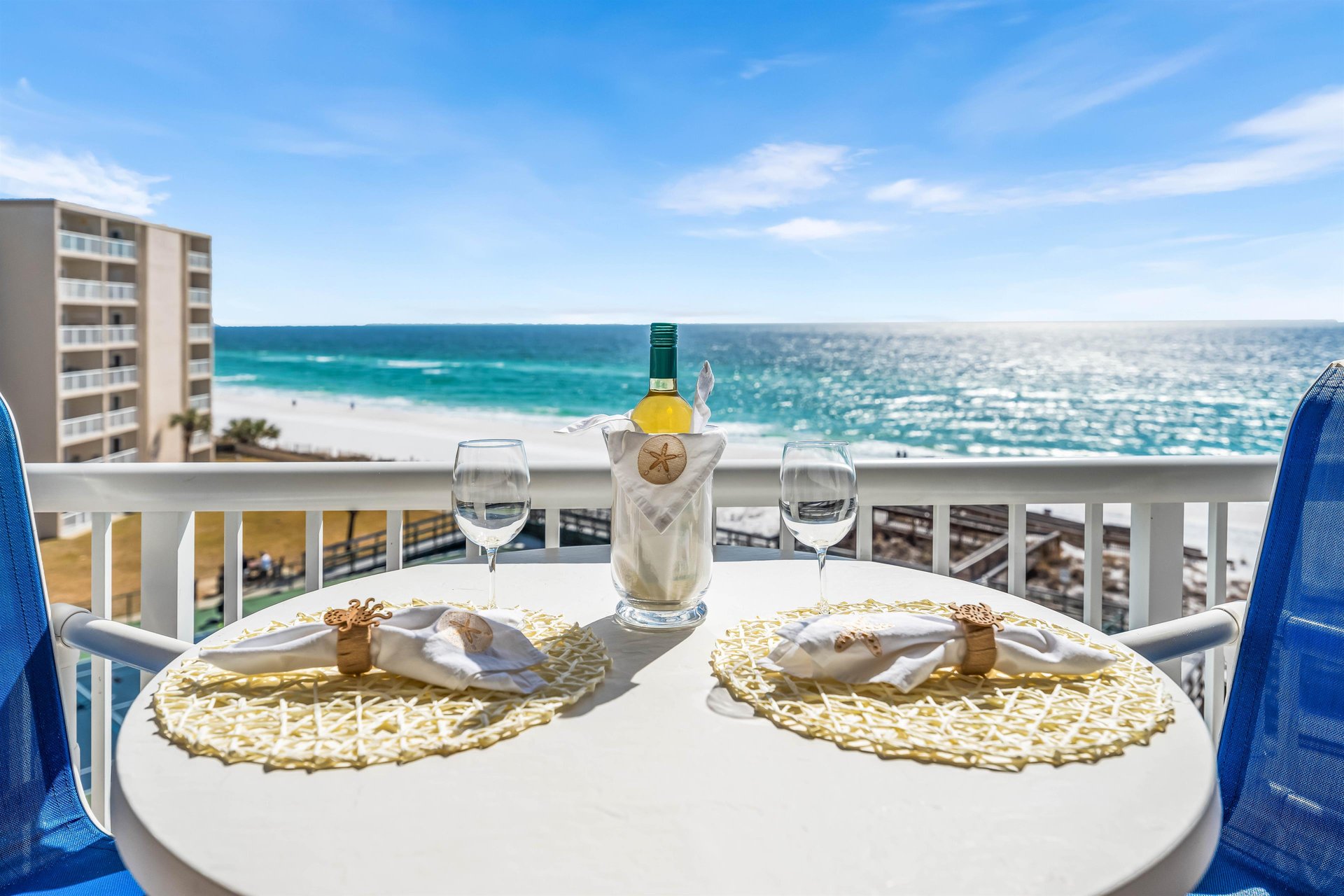 Holiday Surf and Racquet Unit 506 22