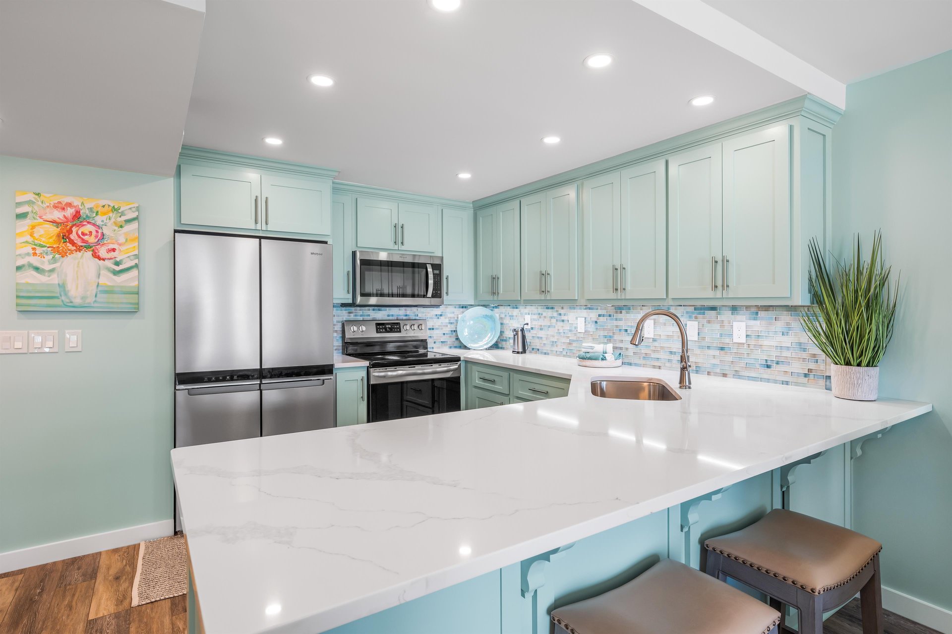 Holiday Surf and Racquet Unit 509 10