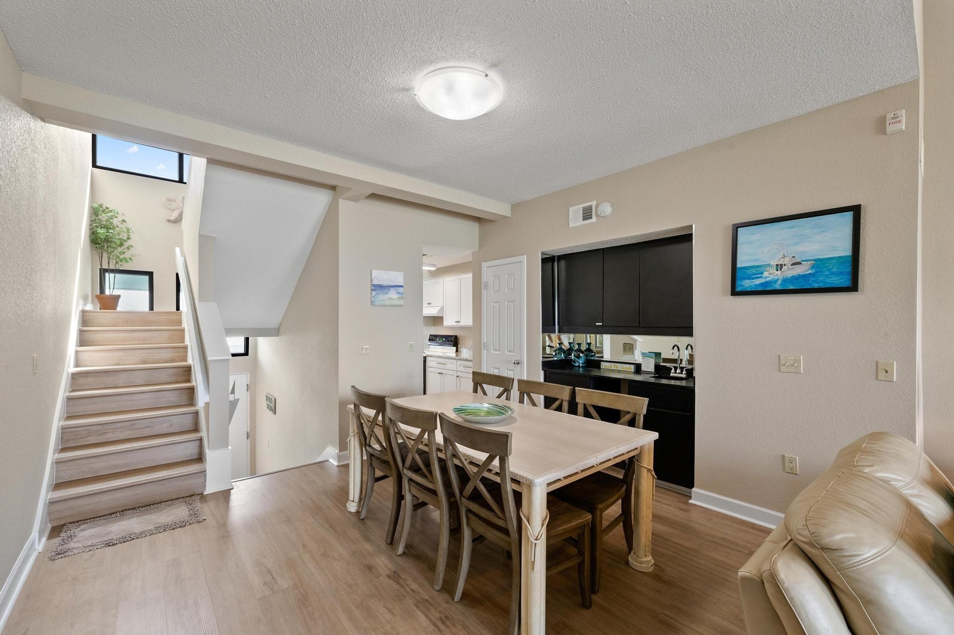 Palm Beach Club 217 5