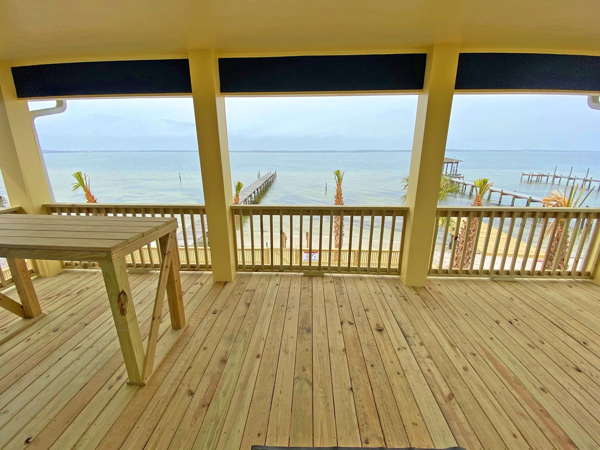 Via De Luna 109  Soundz Amazing 15