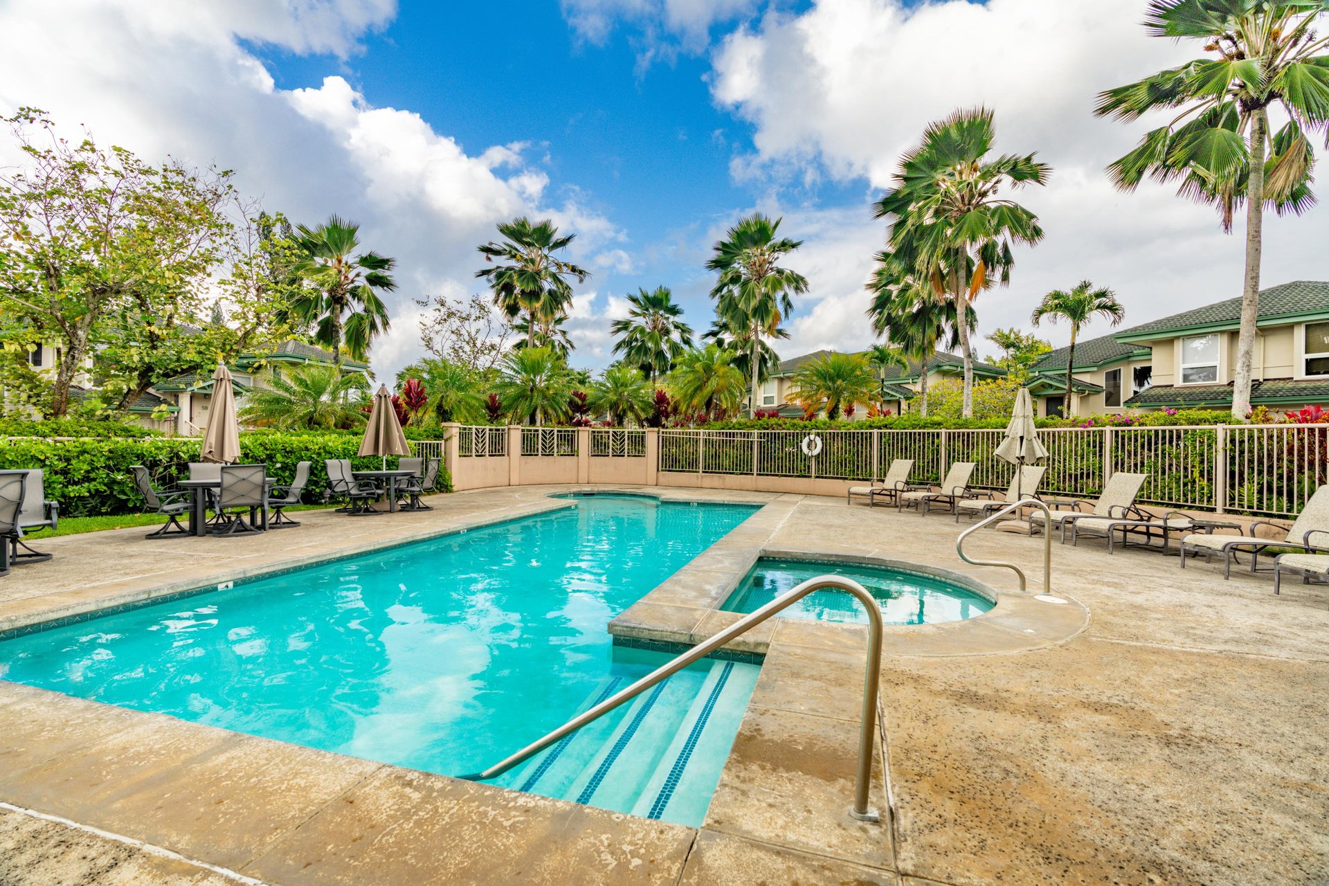 Villas of Kamalii 27 47