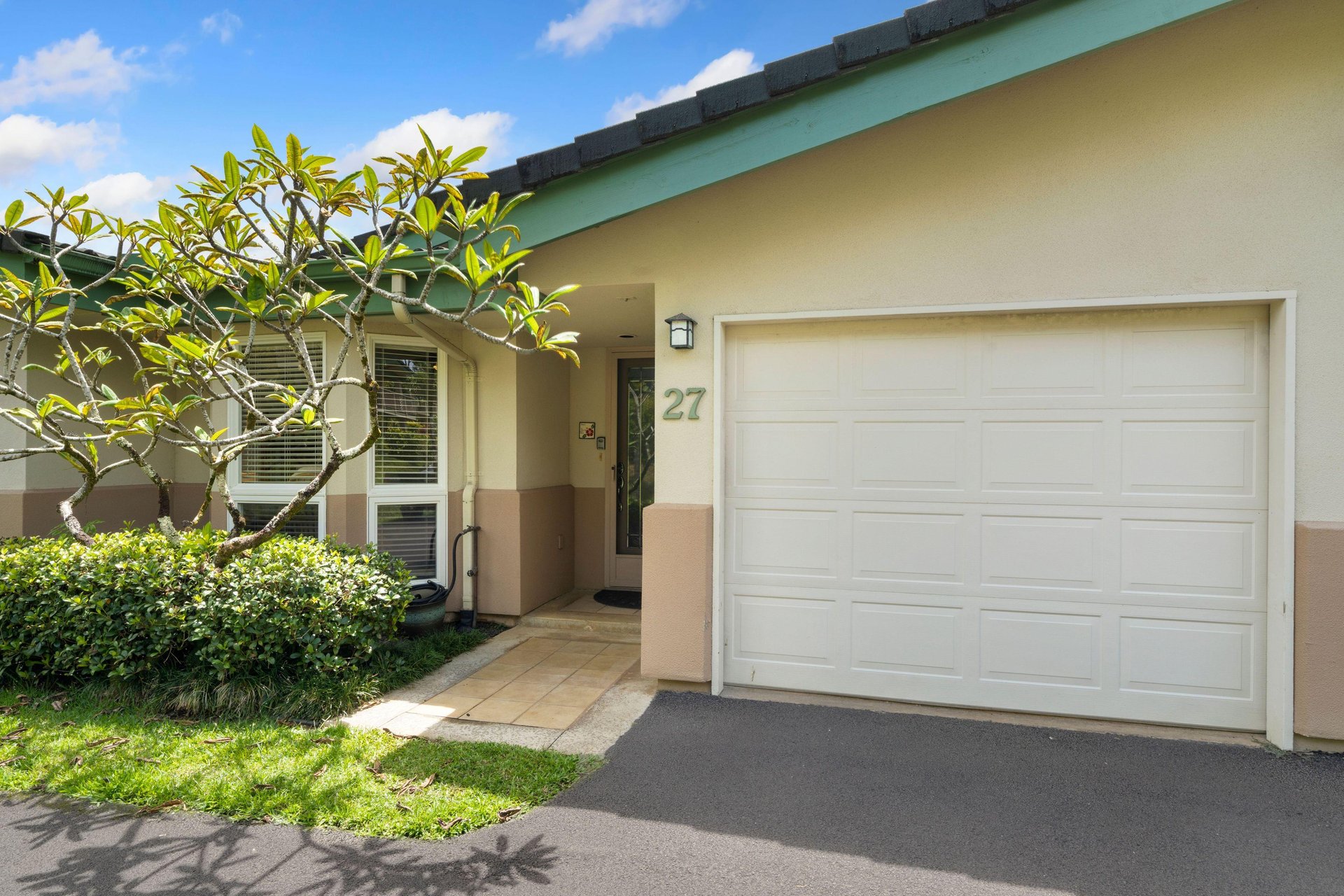 Villas of Kamalii 27 50