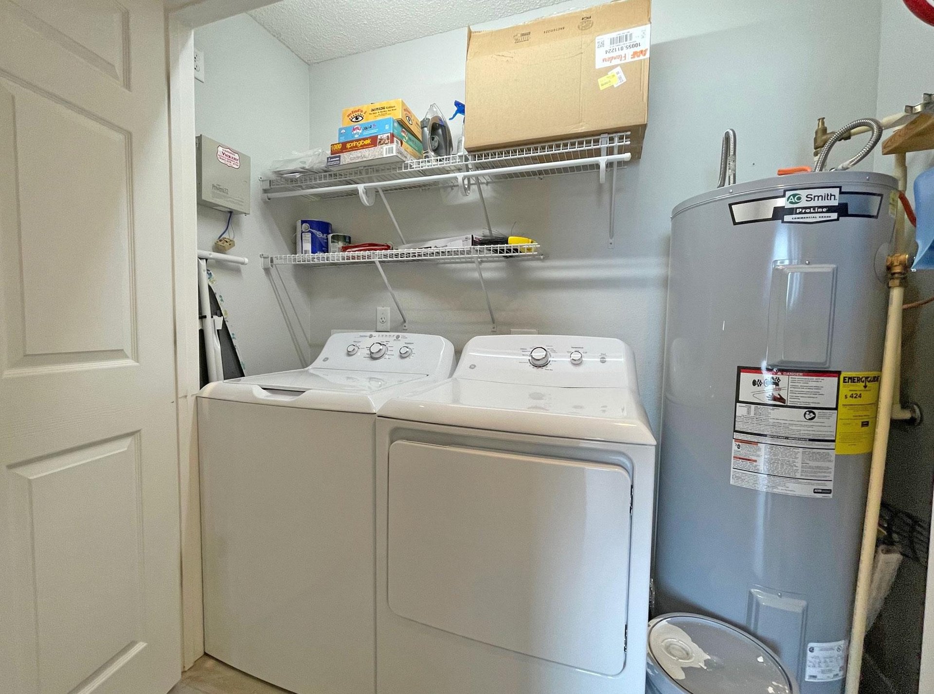 Via De Luna 109  Soundz Amazing 28