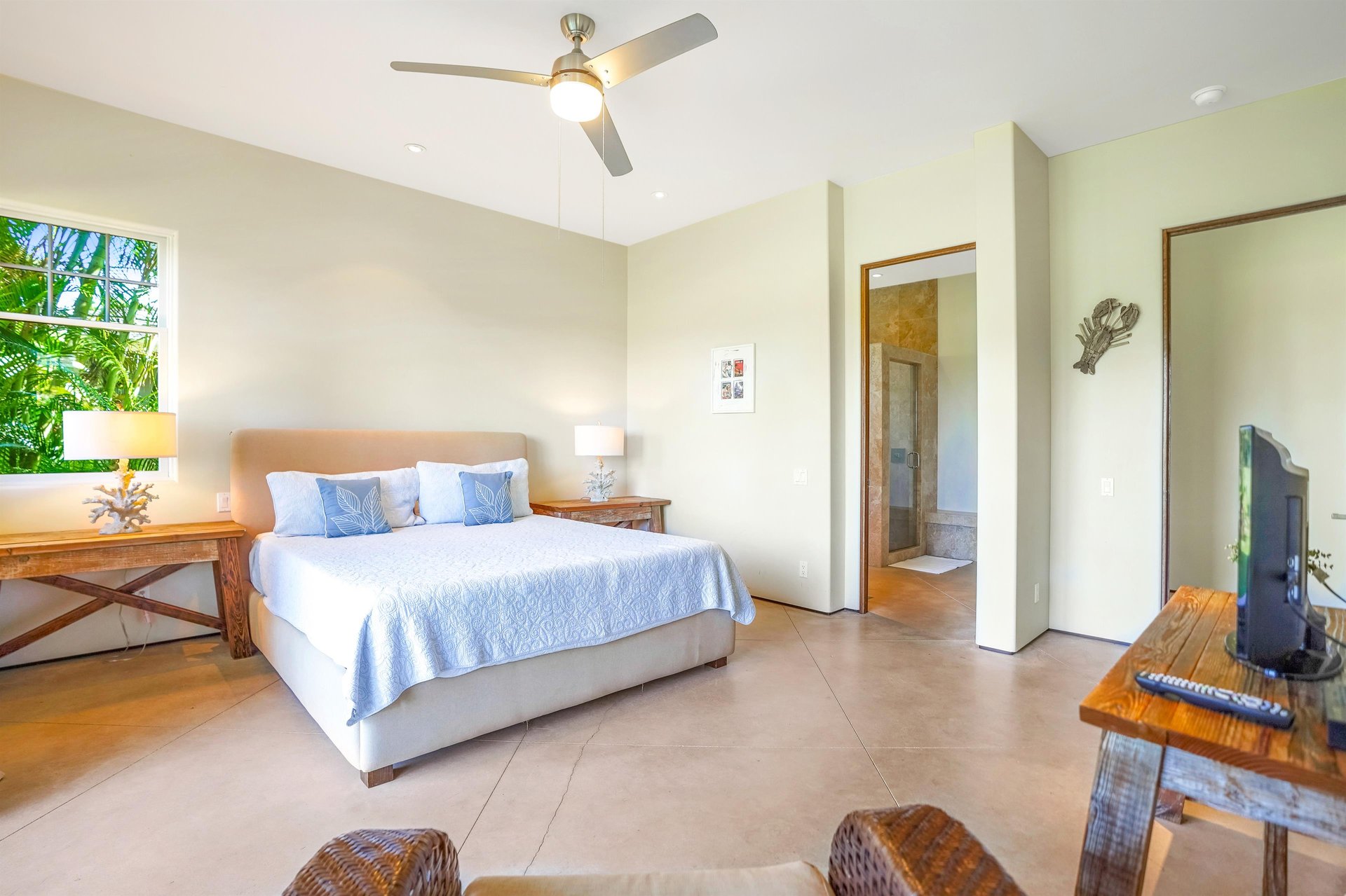 Honoiki Lane Hale 12