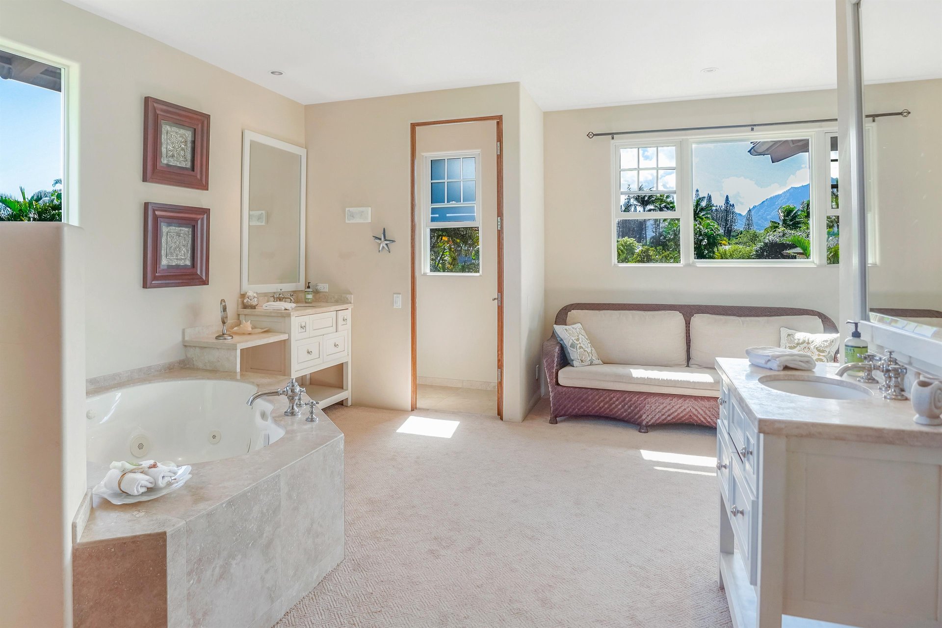 Honoiki Lane Hale 35