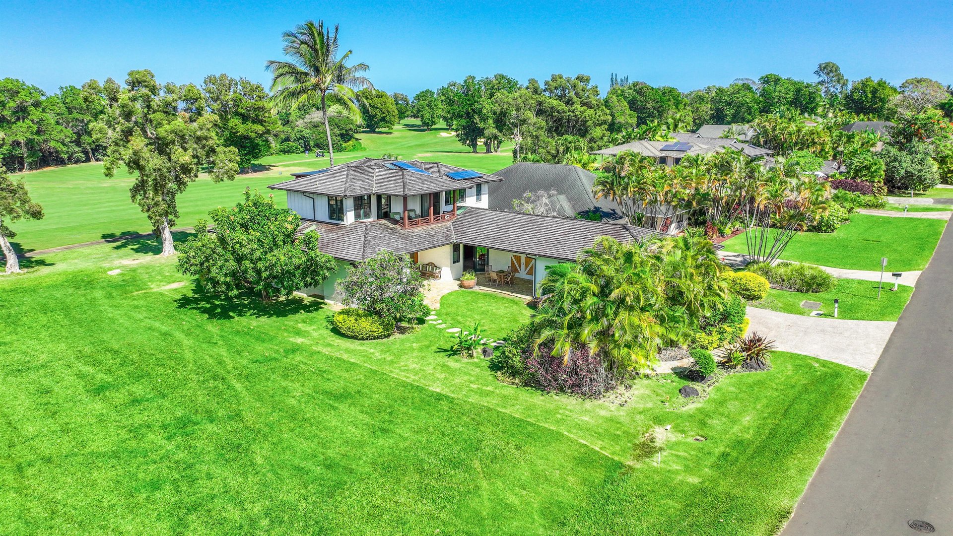 Honoiki Lane Hale 54