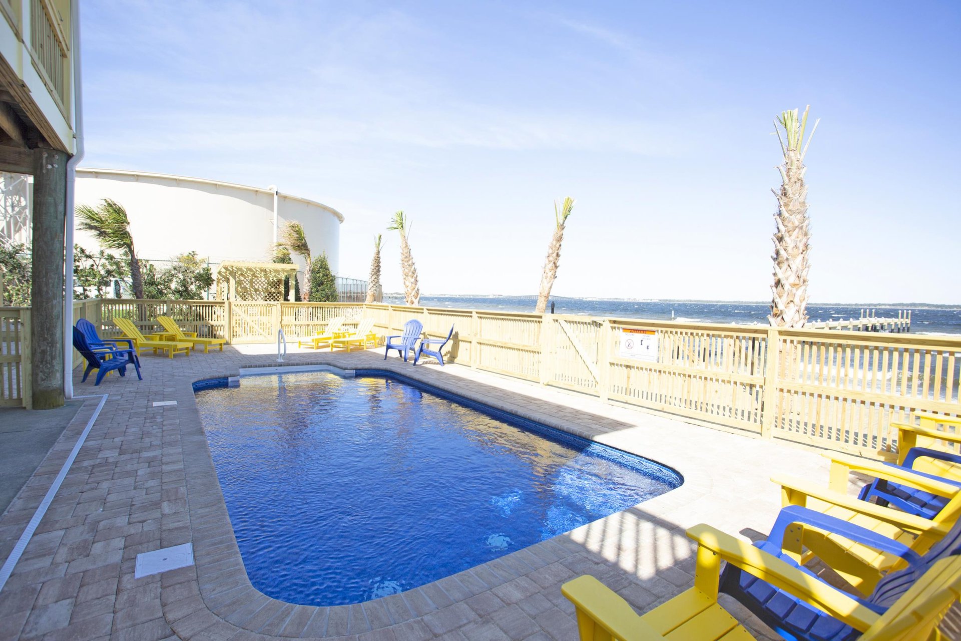 Via De Luna 109  Soundz Amazing 35