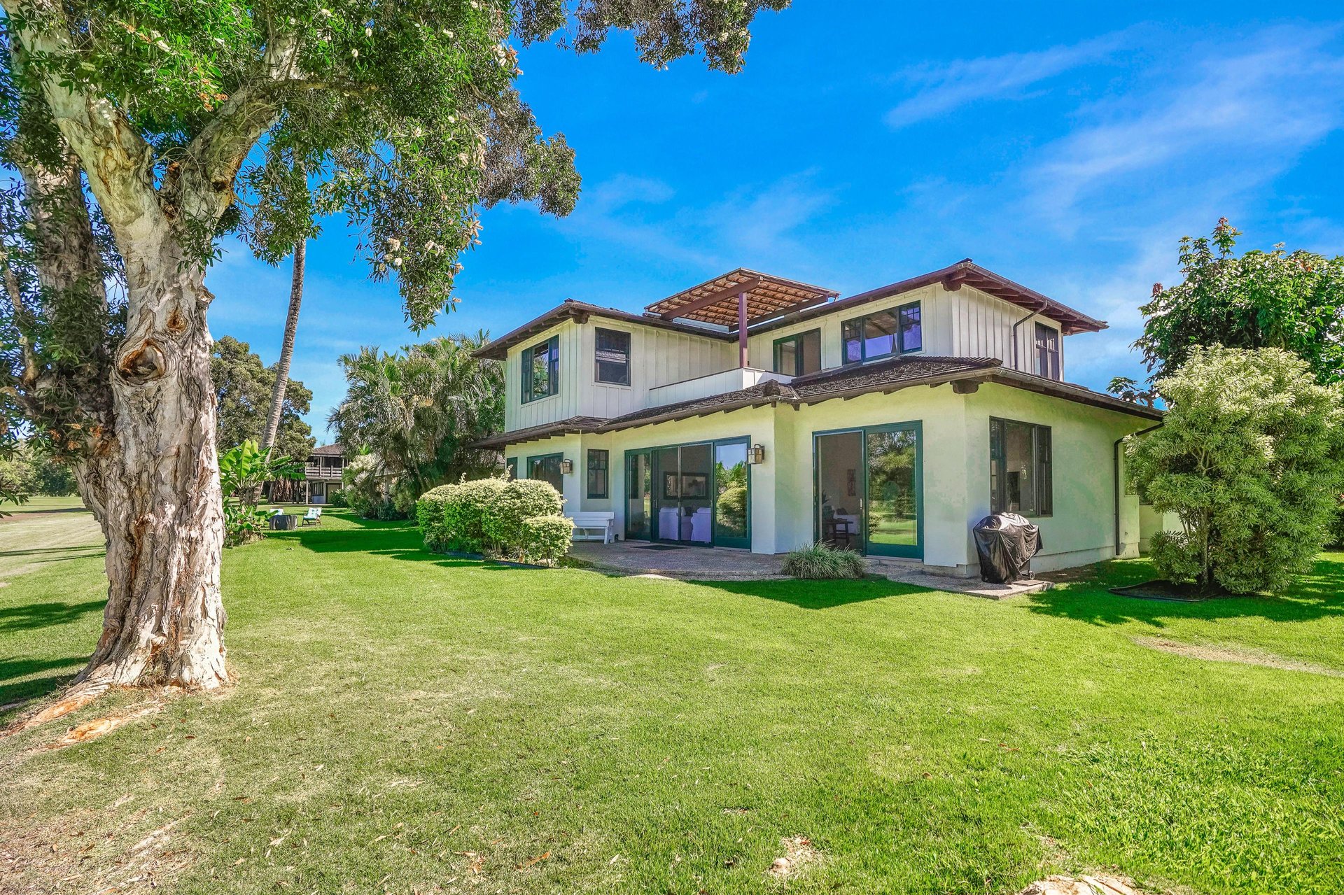 Honoiki Lane Hale 66