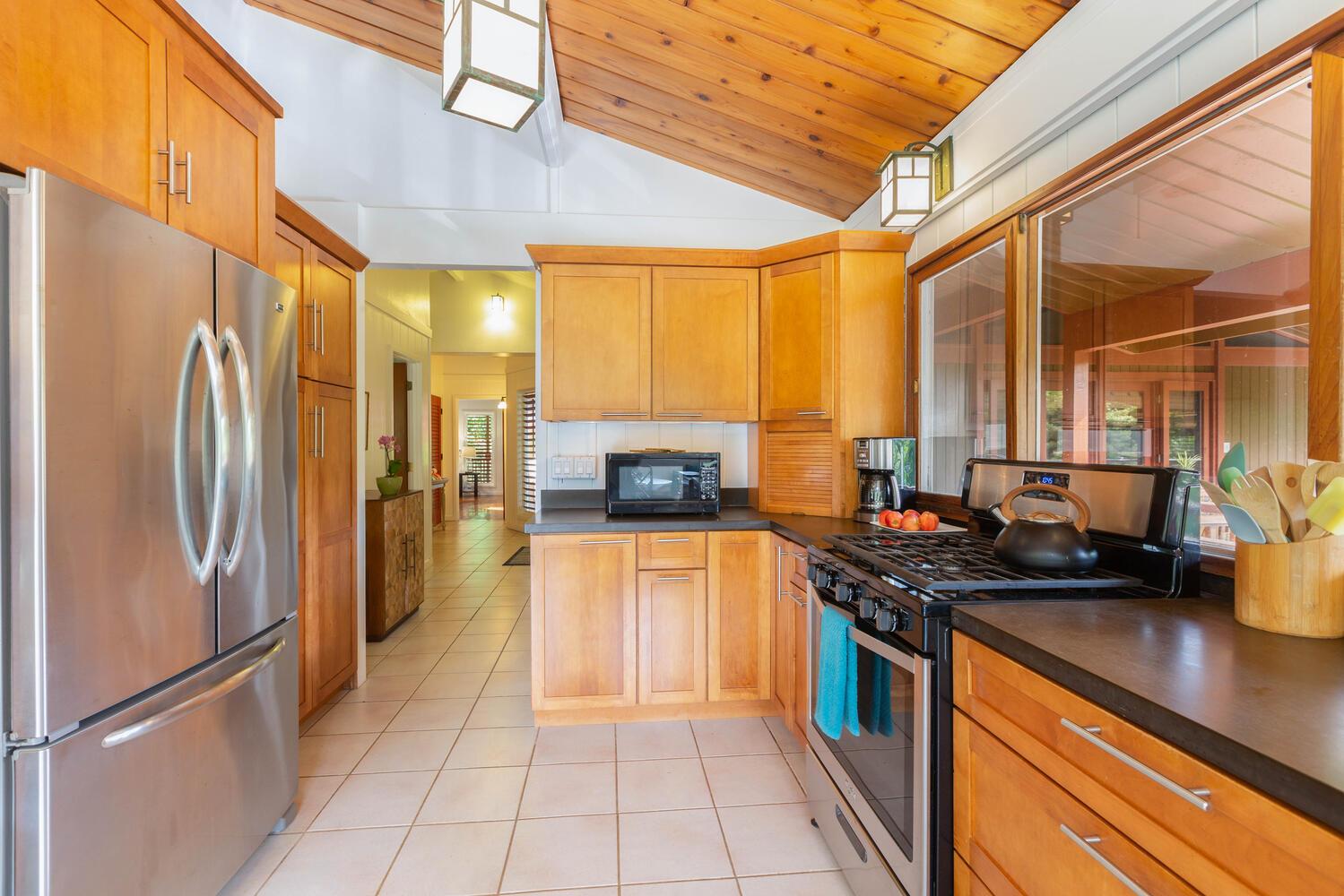 Hale Koolau Estate 9