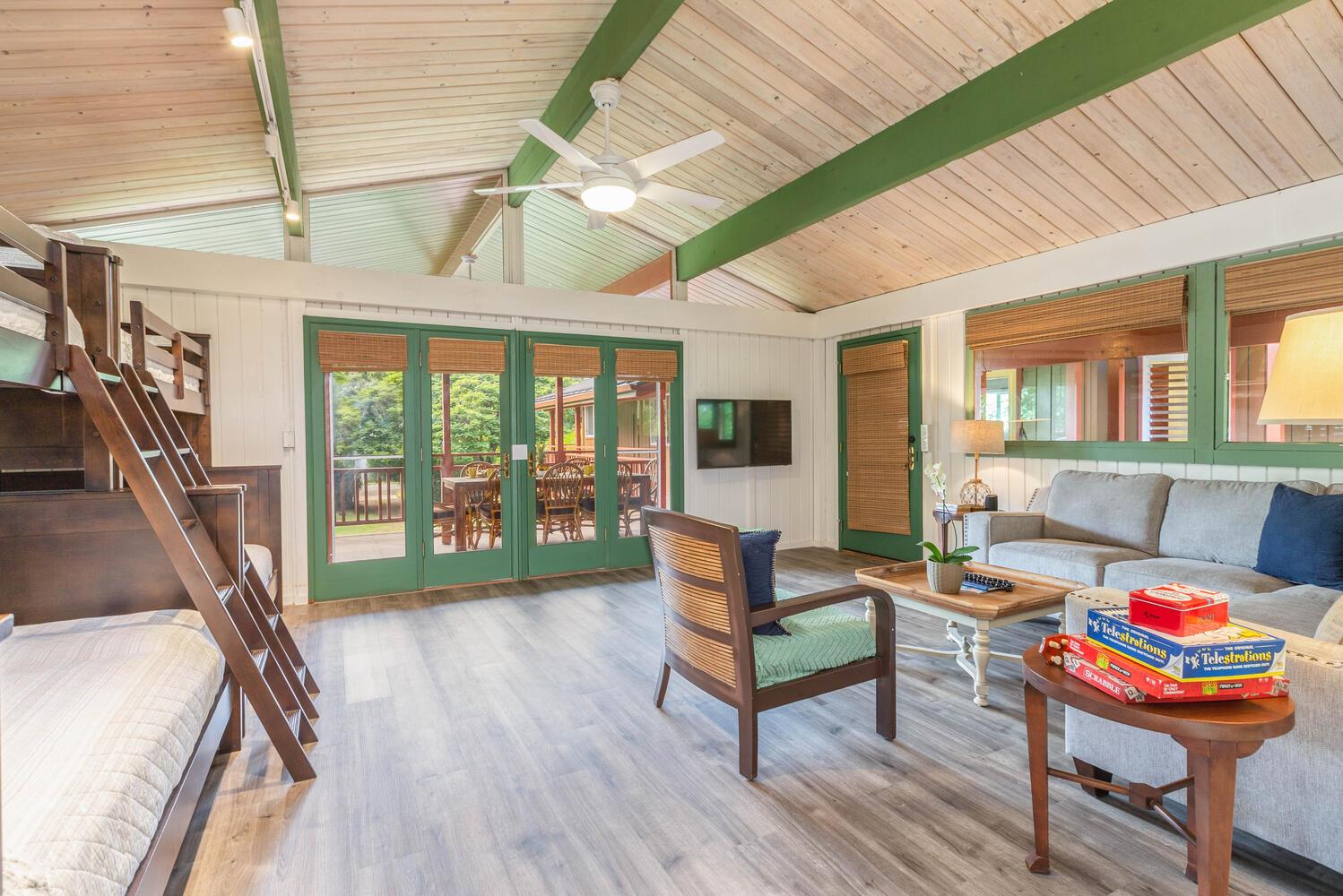 Hale Koolau Estate 20