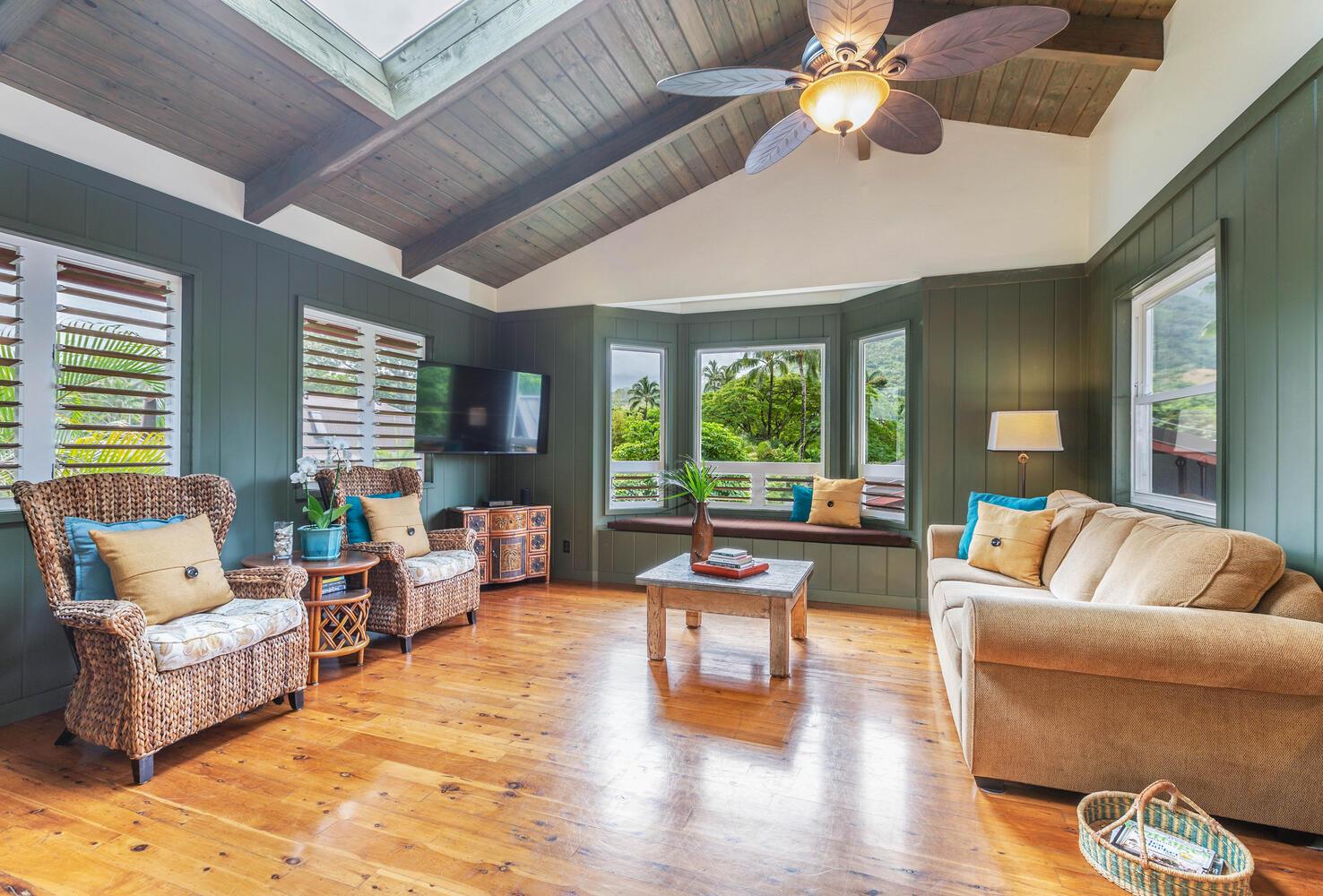 Hale Koolau Estate 28