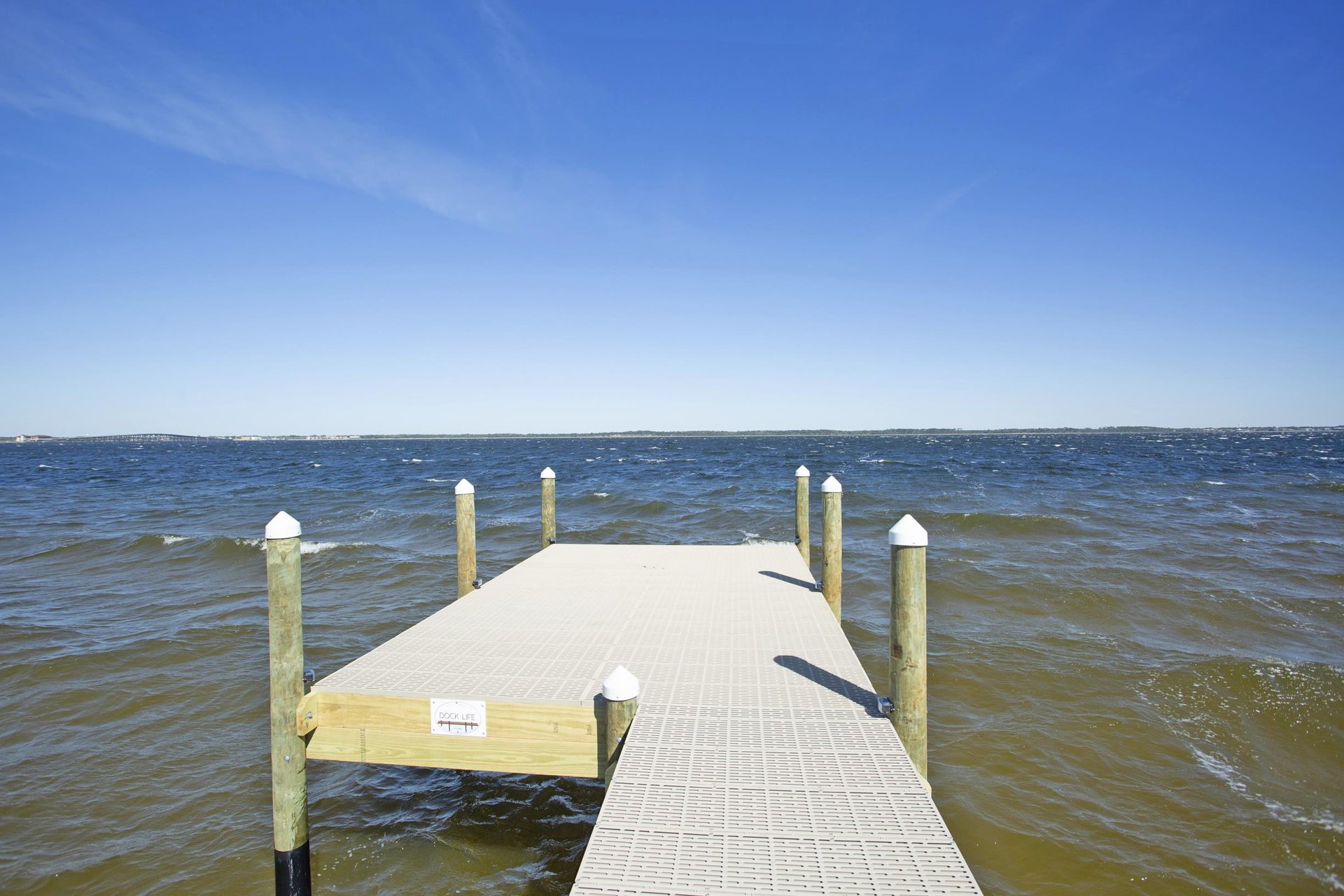 Via De Luna 109  Soundz Amazing 48