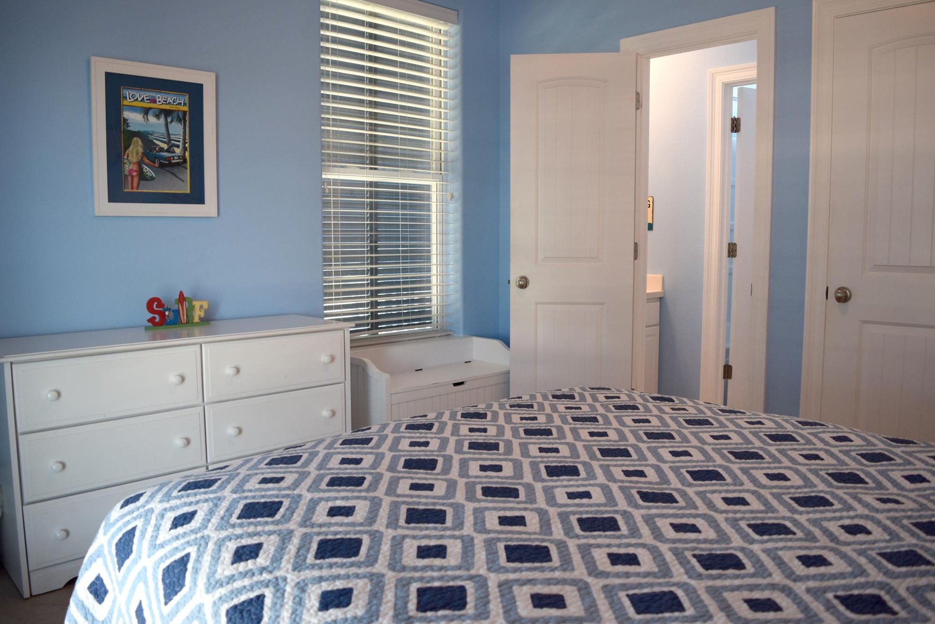 Maldonado 102  Bella Blue 15